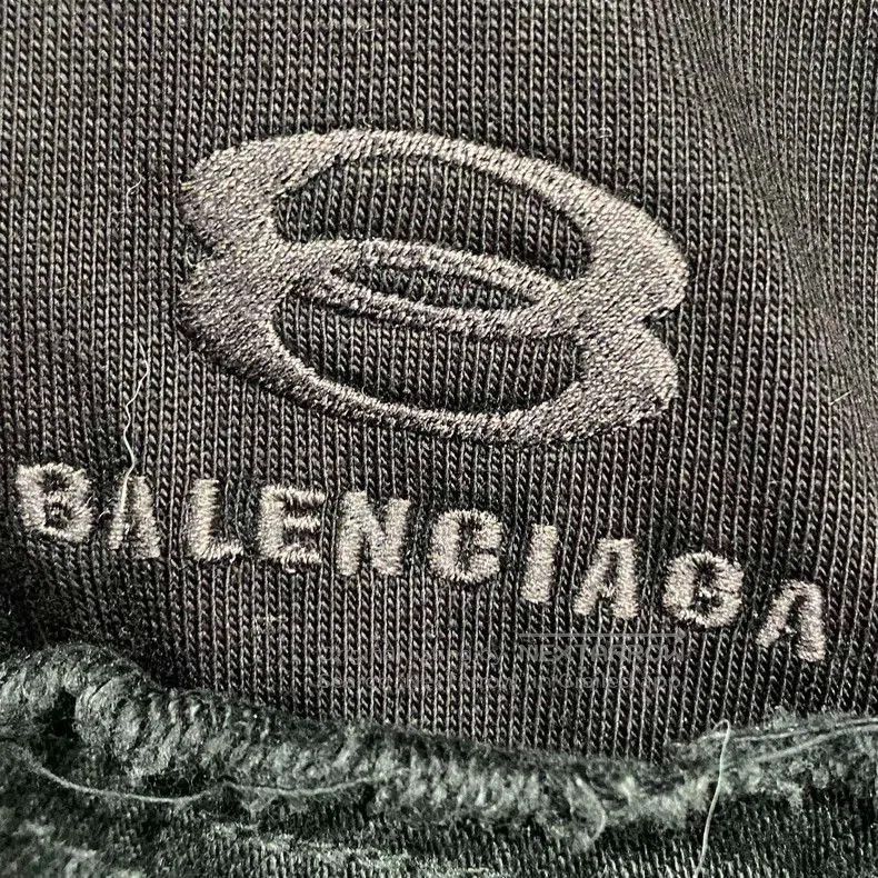 Balenciaga Balenciaga Patchwork Denim Jacket. Size US S / EU 44-46 / 1 - 4 Thumbnail