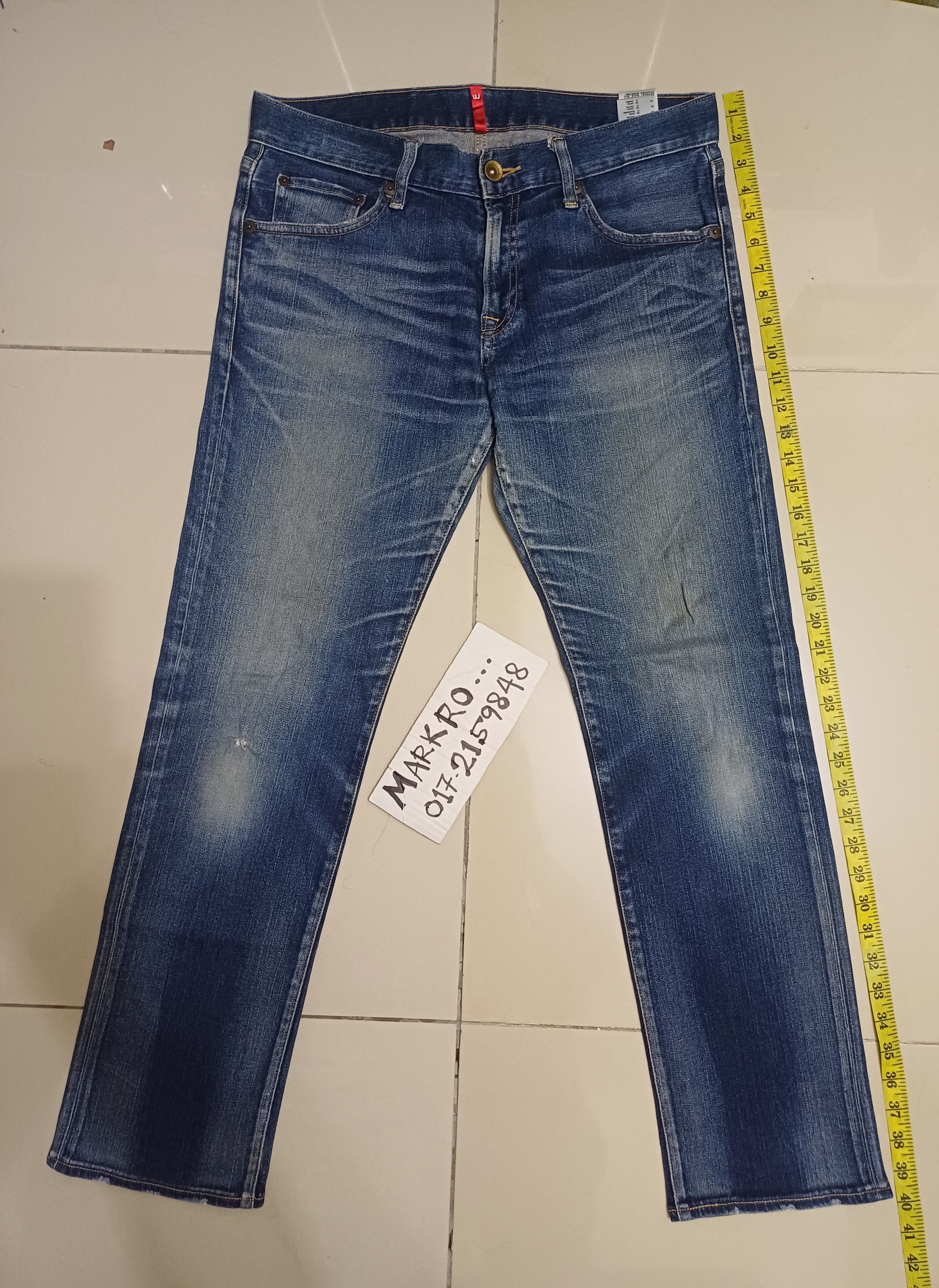 Nice distresed faded & streachable jeans 🔥🔥🔥