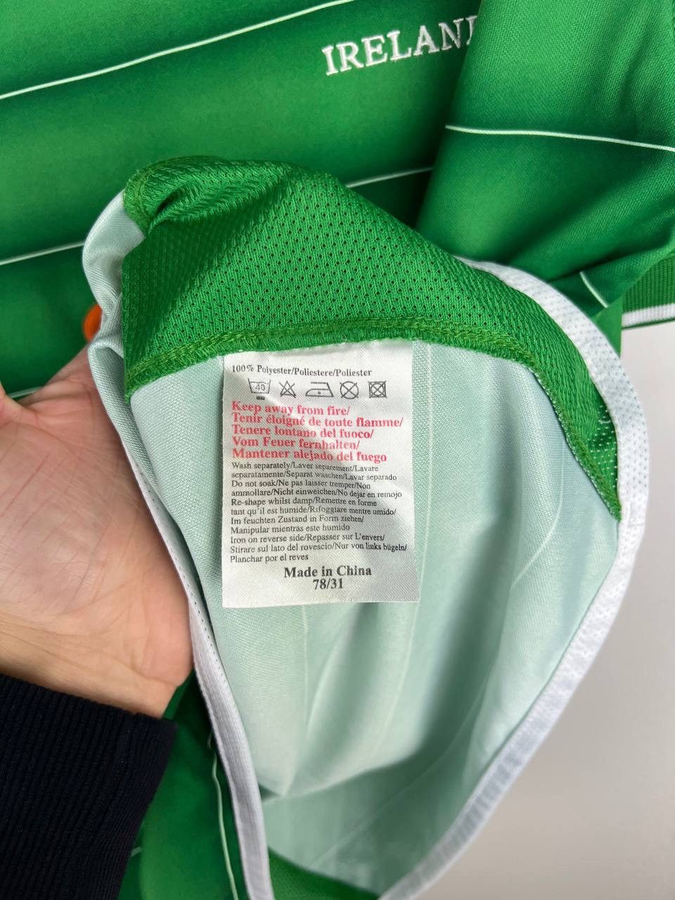 Umbro Umbro Ireland FAI 2003-04 jersey vintage t-shirts size M Size US M / EU 48-50 / 2 - 3 Thumbnail