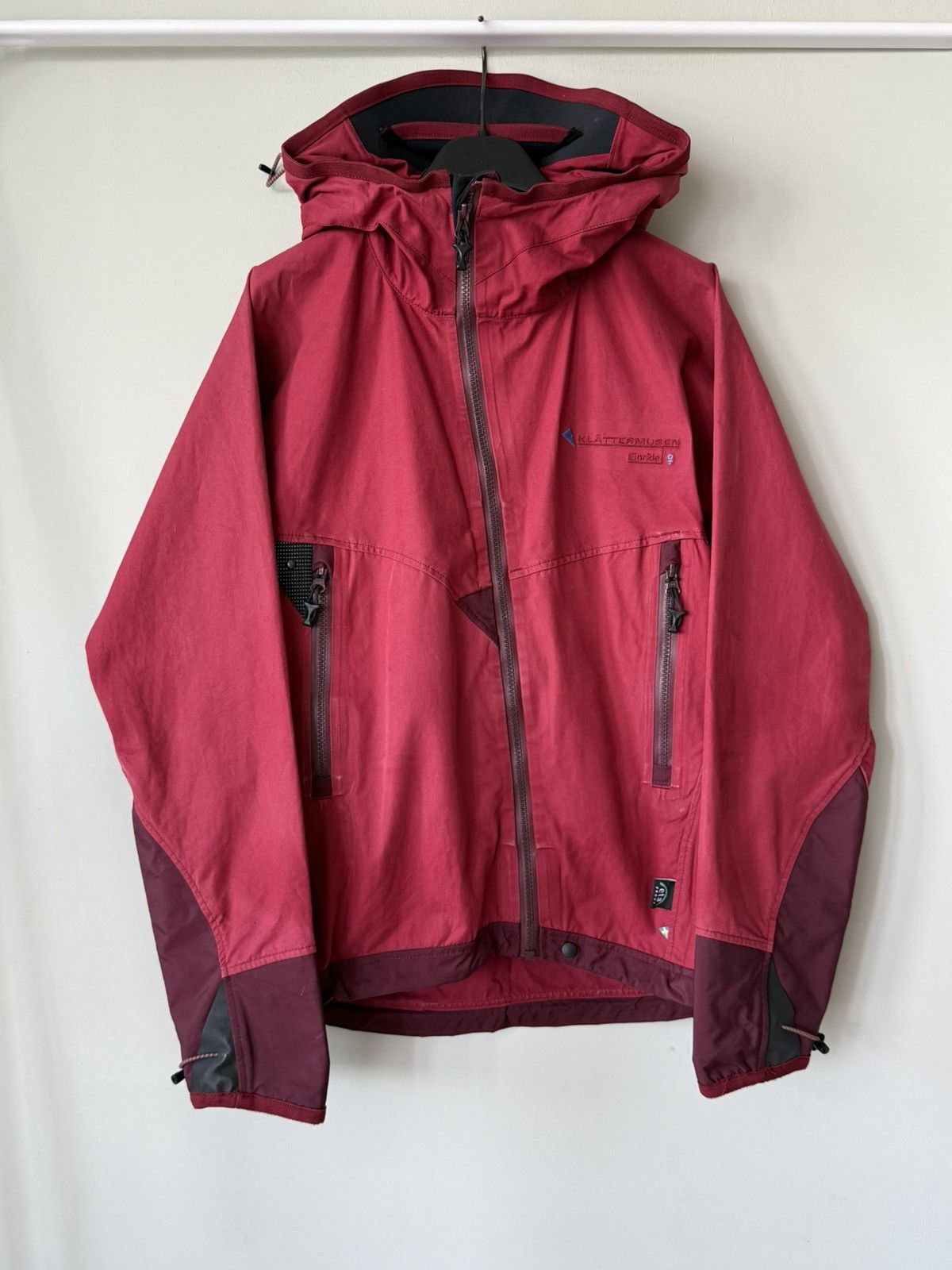 Klattermusen Klattermusen Einride eta proof outdoor jacket Size M / US 6-8 / IT 42-44 - 1 Thumbnail