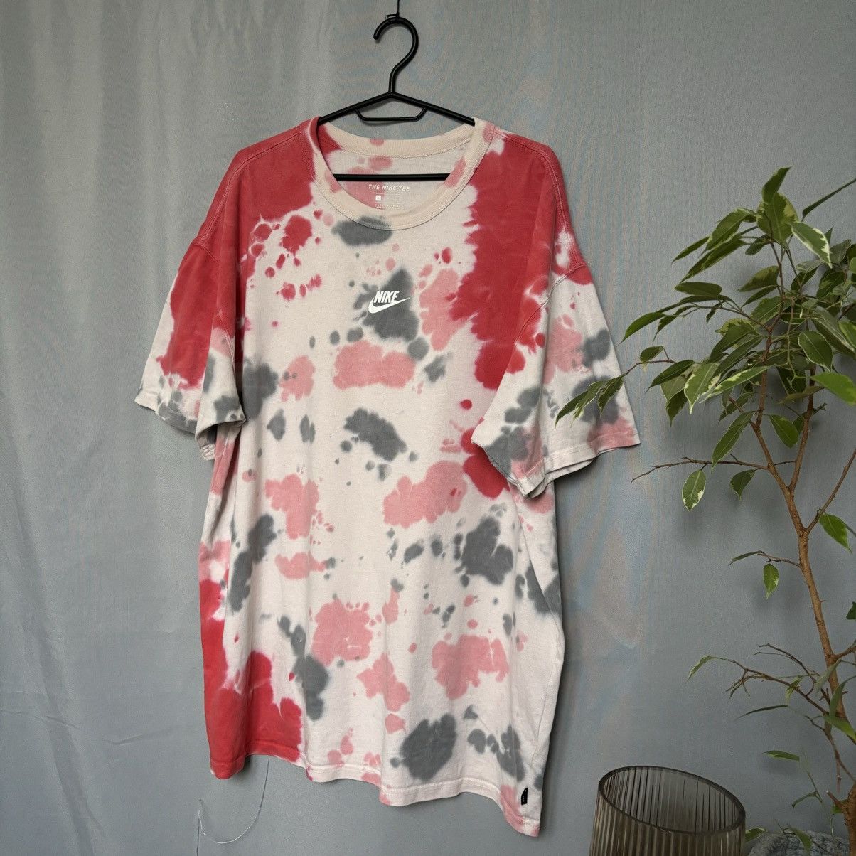 Nike Nike tee large streetwear rare Size US L / EU 52-54 / 3 - 1 Thumbnail