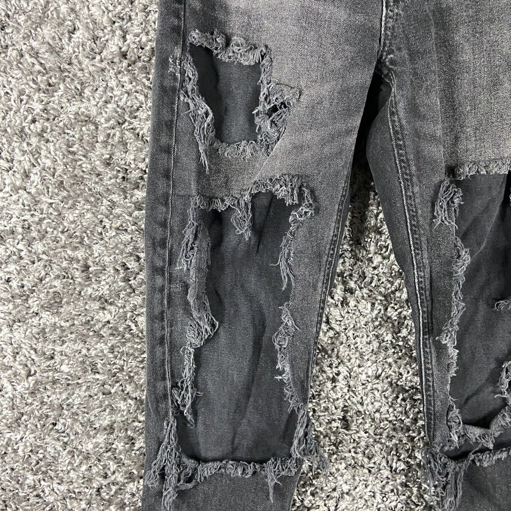 American Eagle Outfitters VINTAGE American Eagle Mom Jeans Distressed Black Regular Size 00 Womens Size 24" / US 00 / IT 34 - 4 Thumbnail