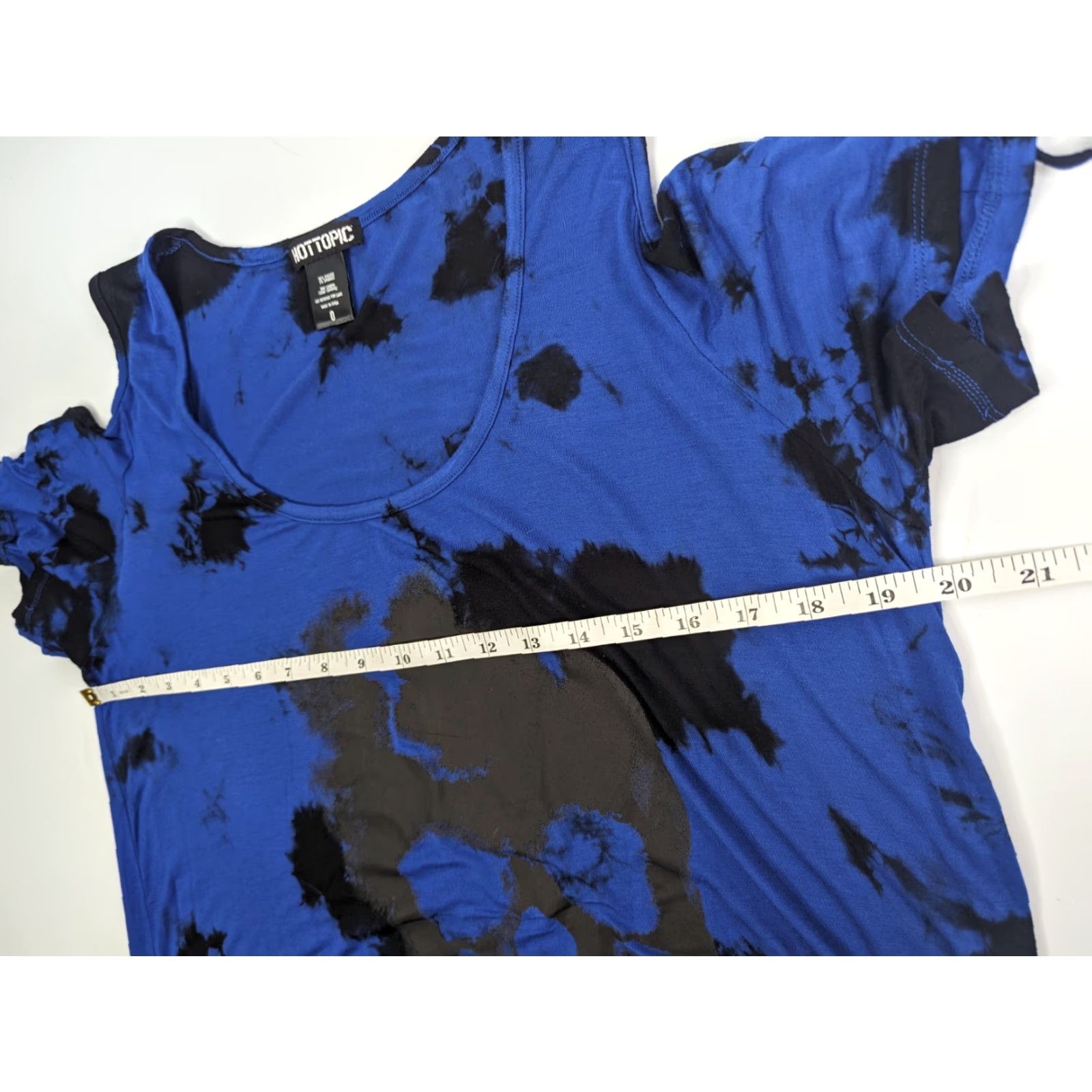 Hot Topic VINTAGE Hot Topic Tank Shirt Women Plus Size 0 Blue Skull Tie-Dye Cold Shoulder Lace-Up Top Mens Womens Girls Size XS / US 0-2 / IT 36-38 - 6 Thumbnail