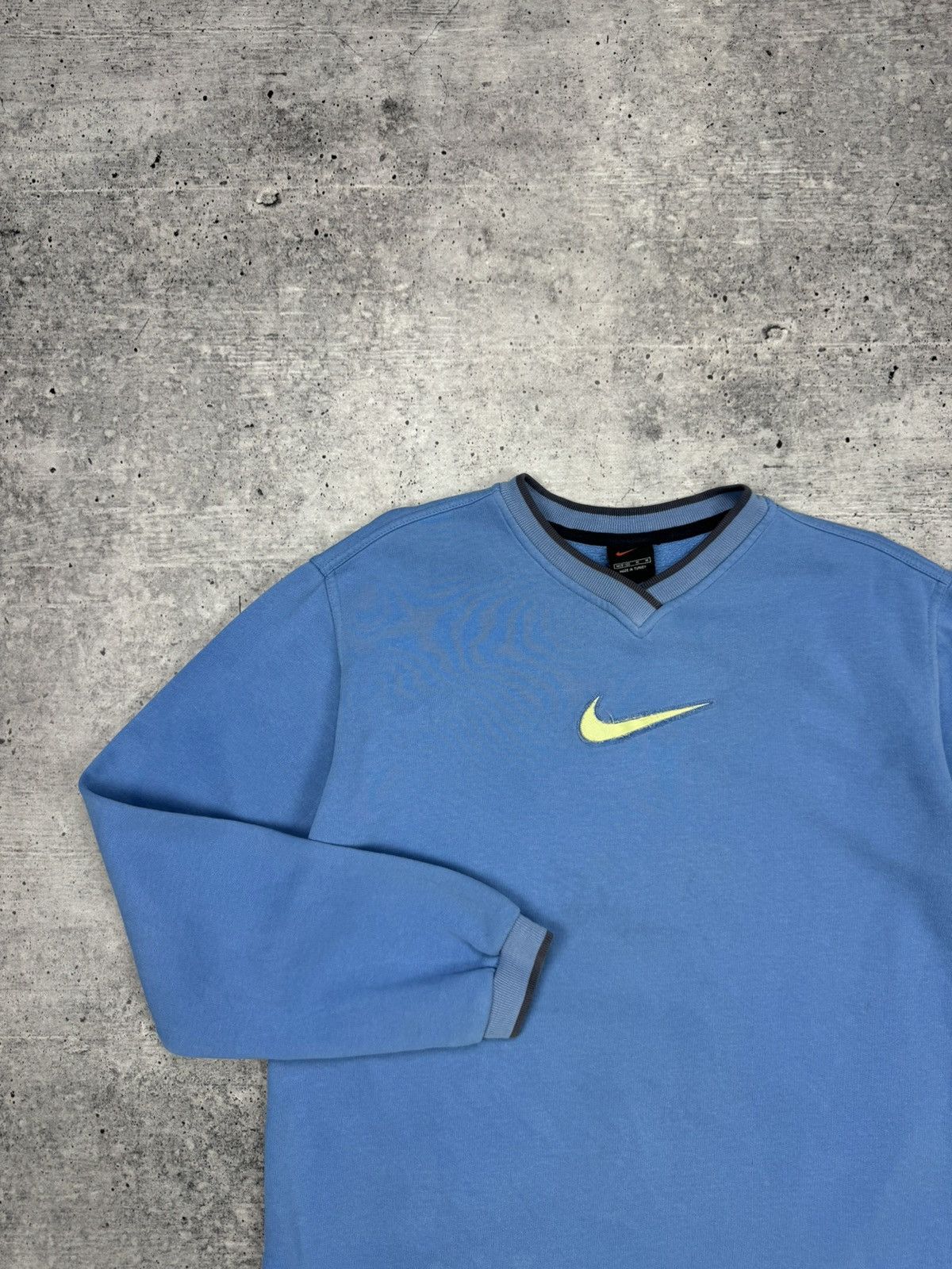 Nike × Vintage Vintage Nike Y2K Style 90's Big Central Logo Blue Sweatshirt Size M / US 6-8 / IT 42-44 - 2 Thumbnail