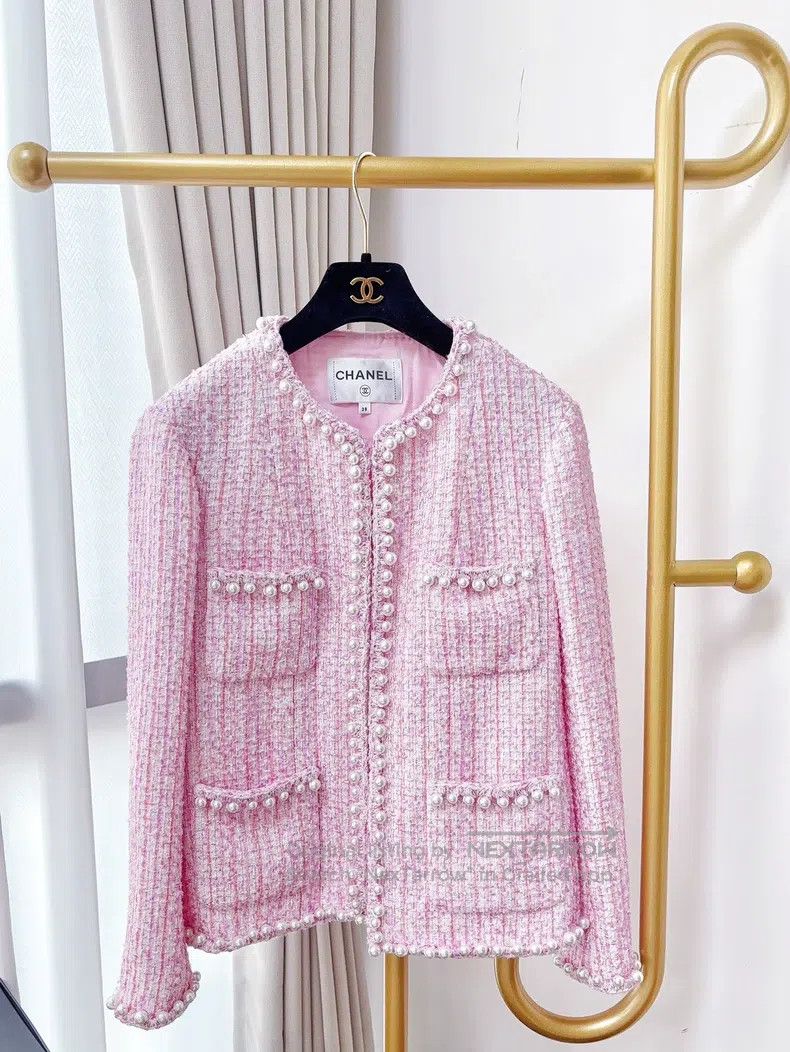 Chanel Chanel 25P popular pink tweed pearl rolled coat Size XS / US 0-2 / IT 36-38 - 1 Thumbnail