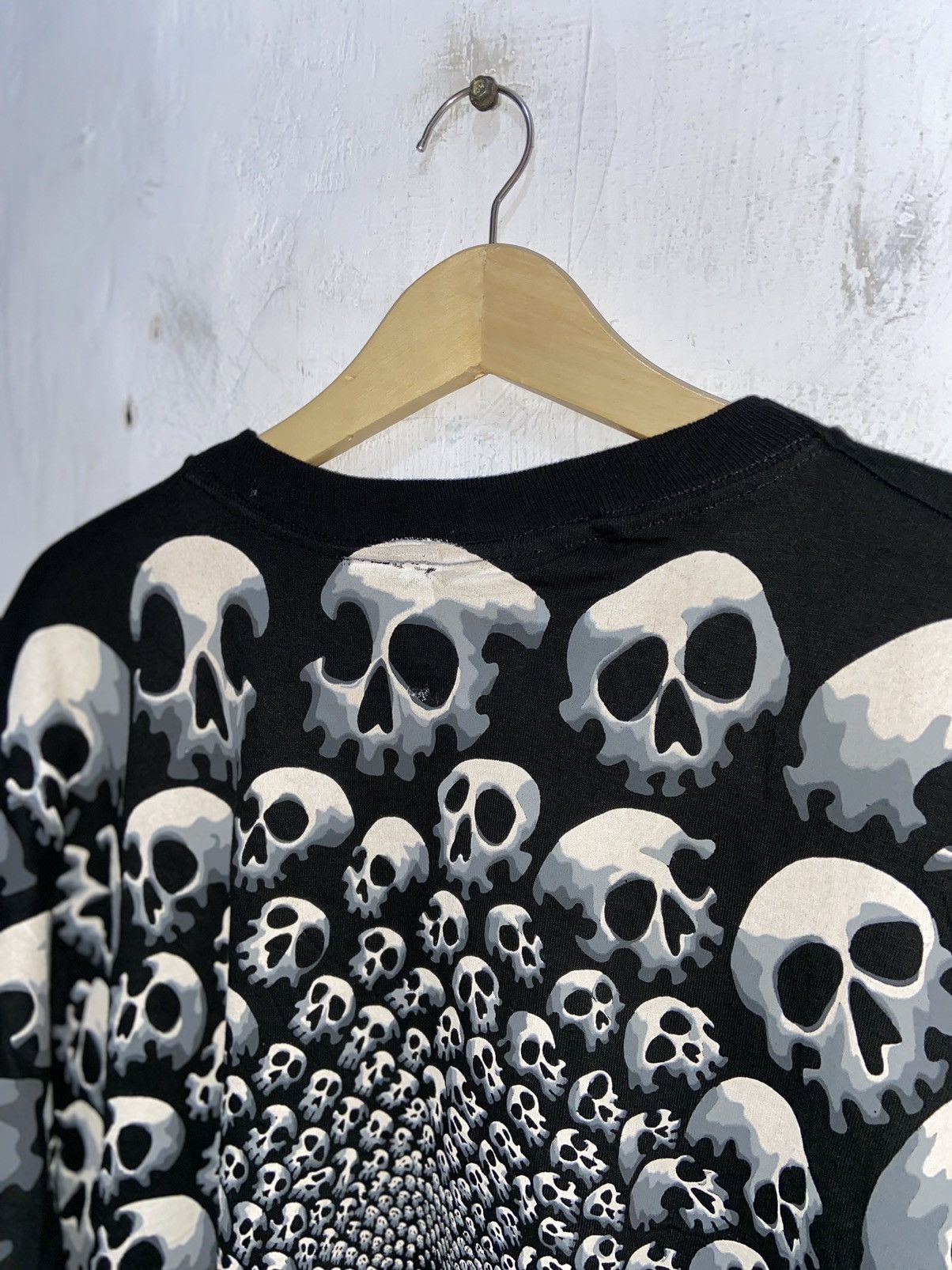 Liquid Blue × Vintage Vintage Chris Pinkerton 1992 ©️ Liquid Blue Skull Tshirt Size US XXL / EU 58 / 5 - 10 Thumbnail