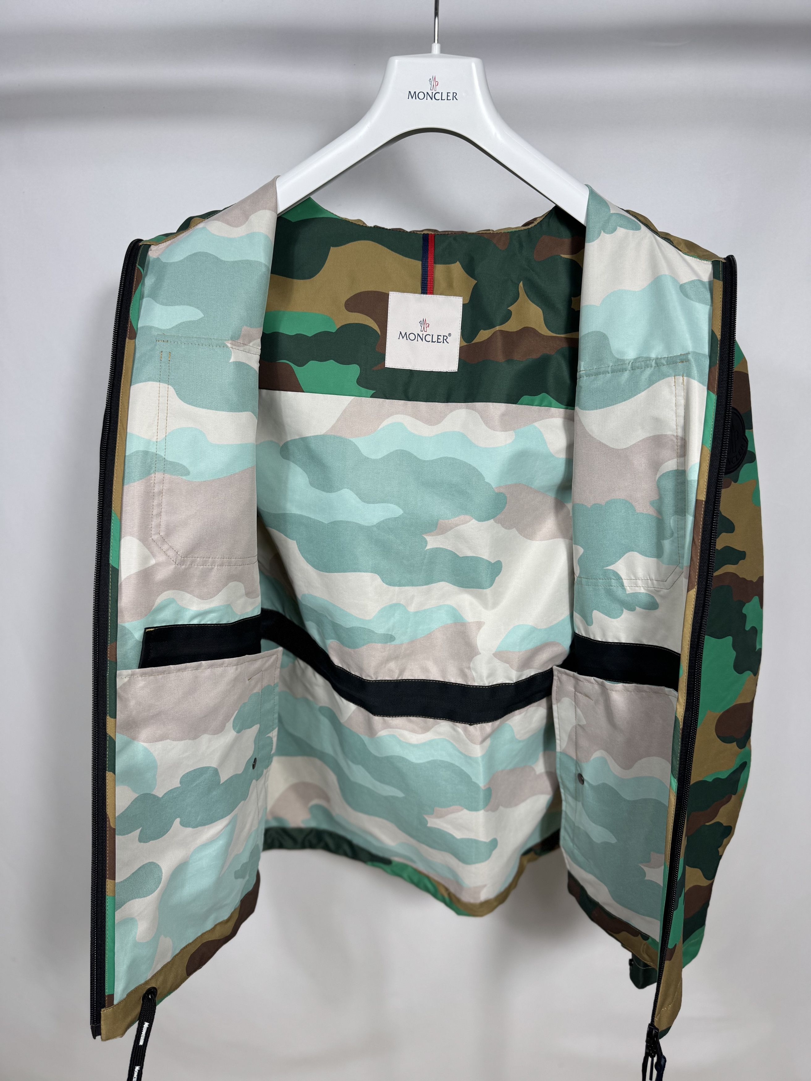 Moncler Moncler Carion Camo Jacket Size US XL / EU 56 / 4 - 6 Thumbnail