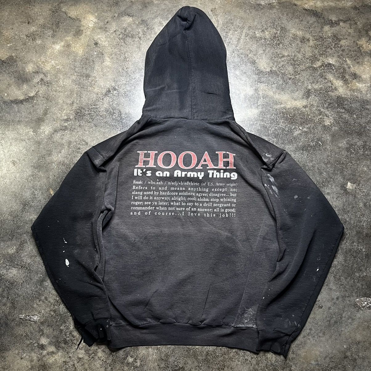 Vintage vintage army road runners thrashed black faded hoodie Size US XL / EU 56 / 4 - 6 Thumbnail