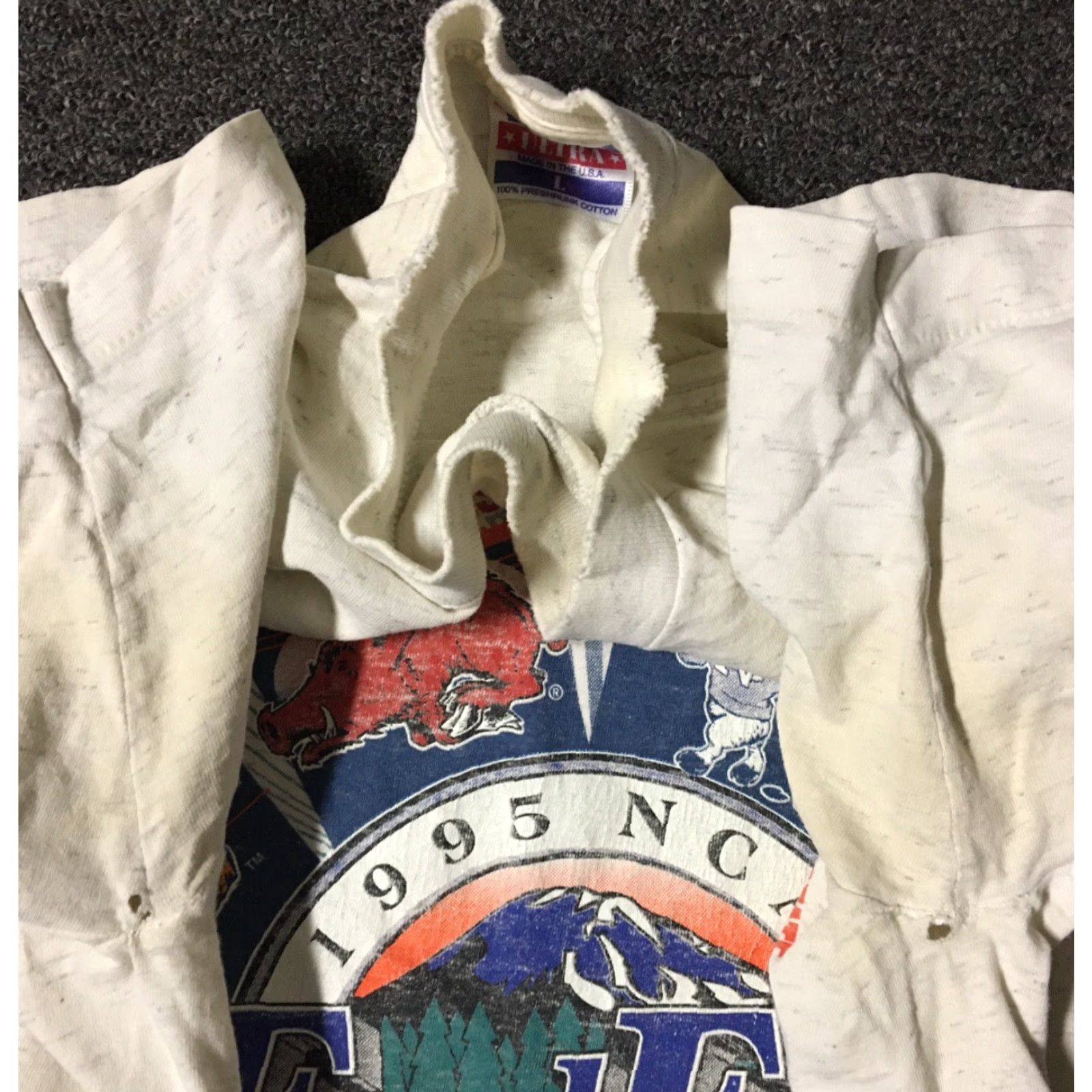 Vintage VINTAGE 90s Final Four College Basketball Faded Distress Shirt M UCLA Arkansas Track Size US M / EU 48-50 / 2 - 7 Thumbnail