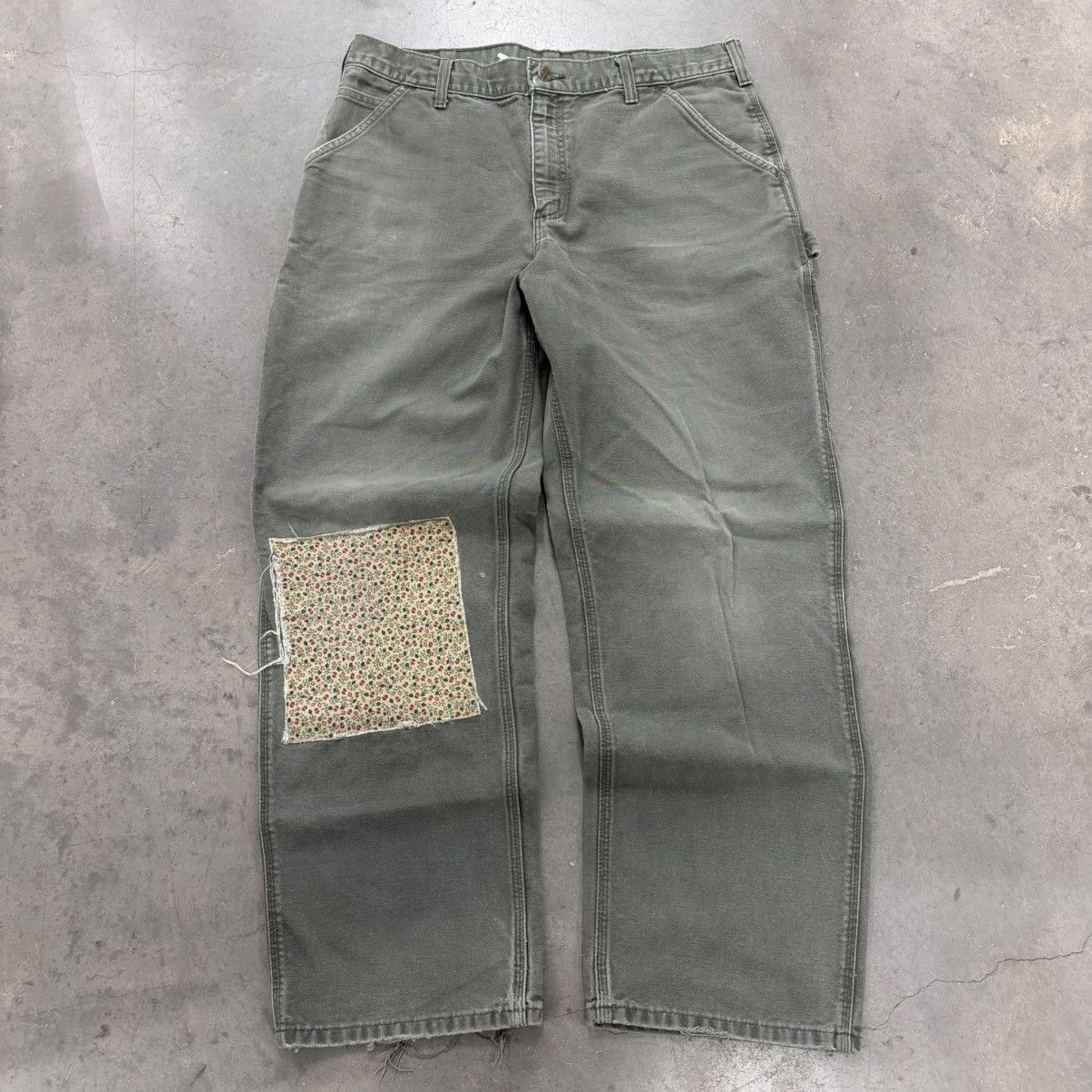 Vintage Carhartt Moss Green Dungaree Carpenter B11 Patched