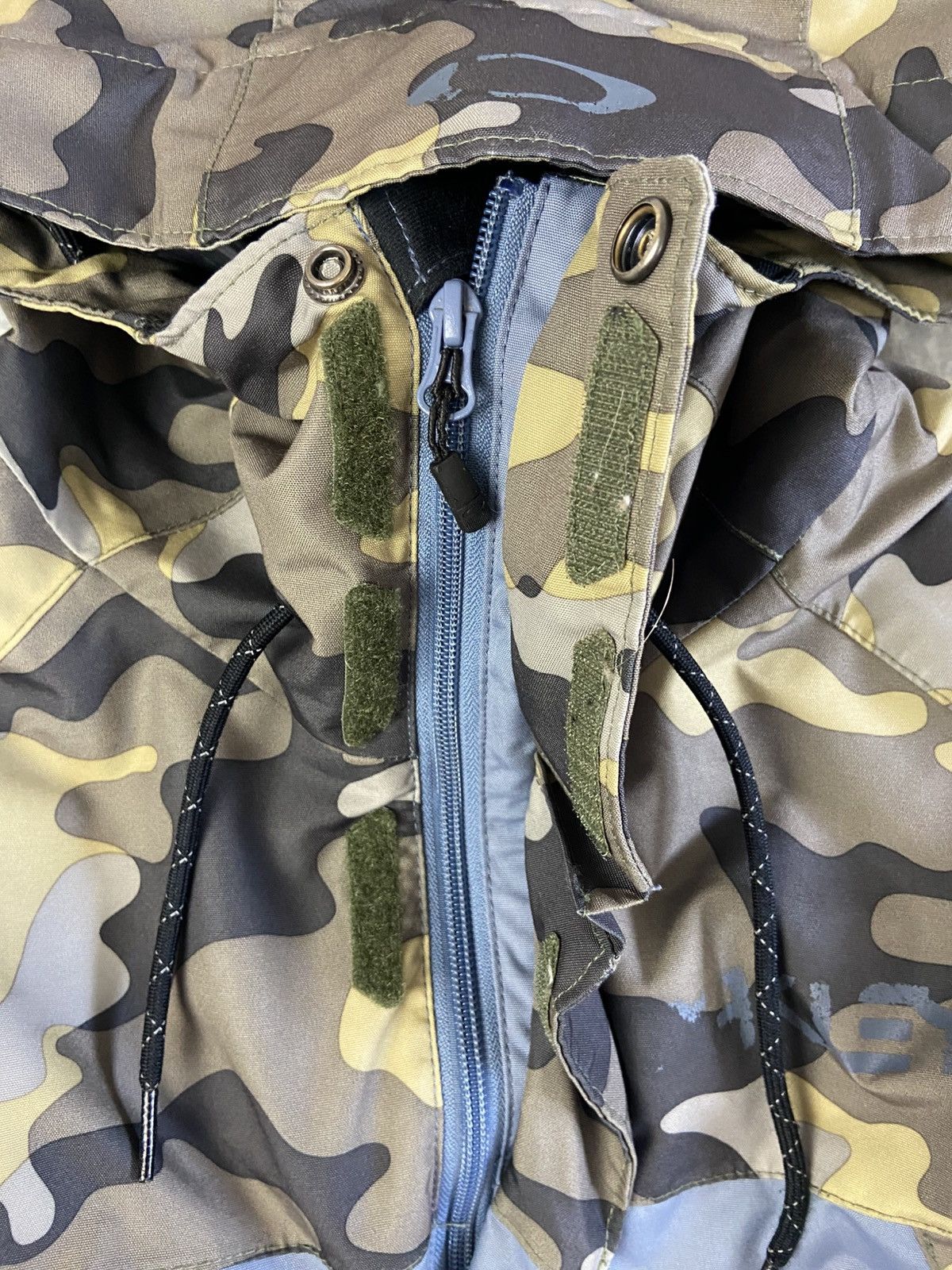 Oakley Oakley Regiment Camo Snowboard Jacket/ Ski Parka Size US S / EU 44-46 / 1 - 8 Thumbnail
