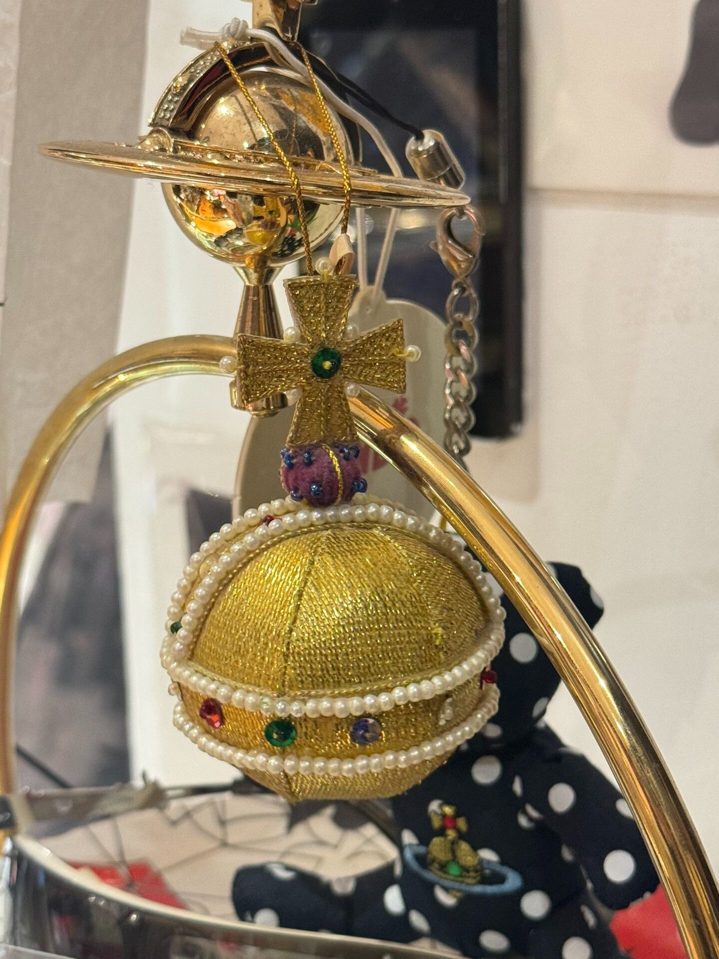Vivienne Westwood Vivienne Westwood Golden Ornament Pendant Size ONE SIZE - 1 Thumbnail