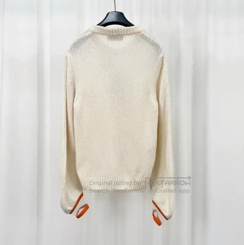Fendi Fendi Cream Logo Knit Sweater for Women . Size L / US 10 / IT 46 - 2 Thumbnail