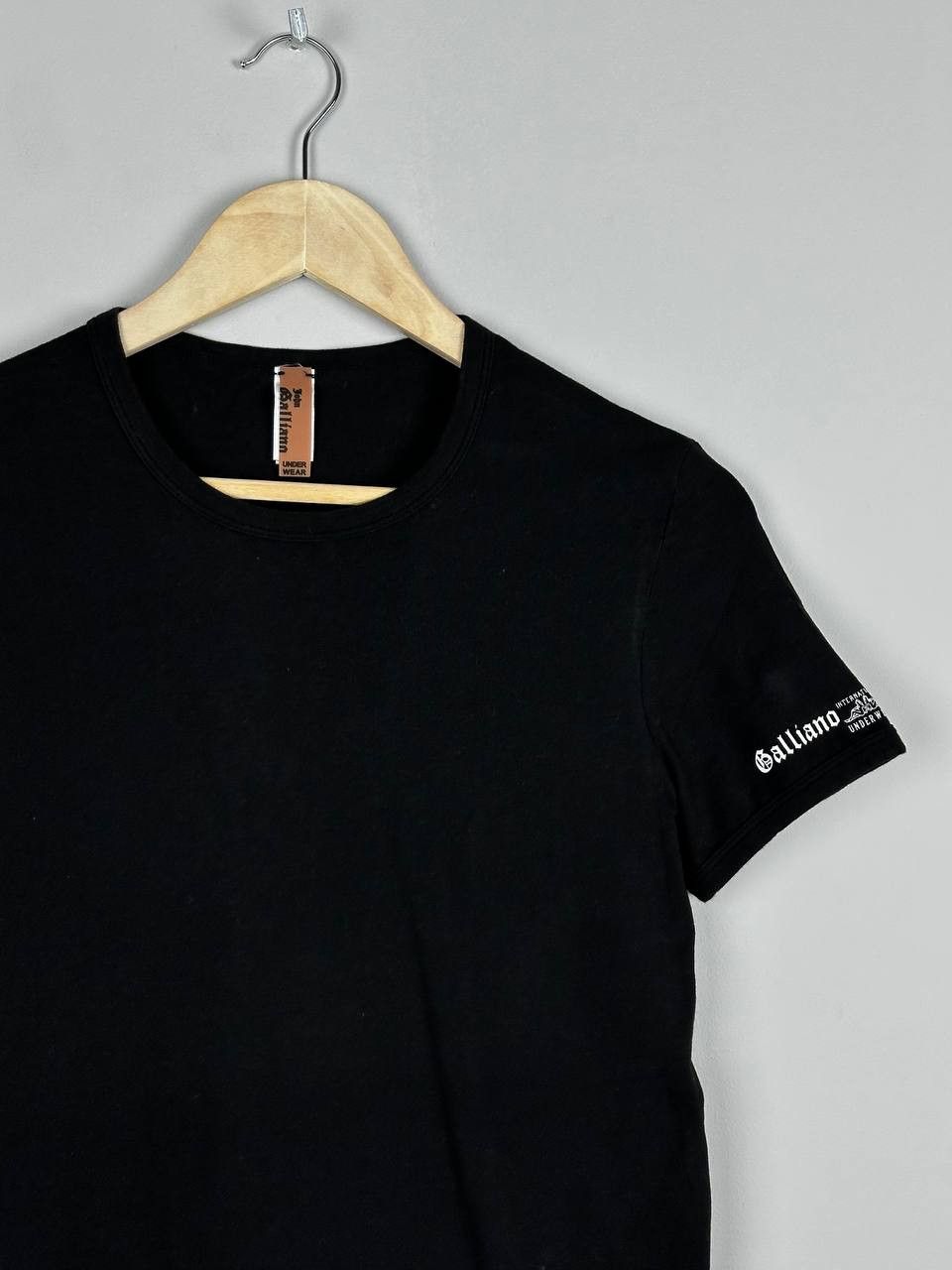 John Galliano John Galliano Gazette Basic Black Slim Avant Garde T Shirt Size S / US 4 / IT 40 - 1 Thumbnail