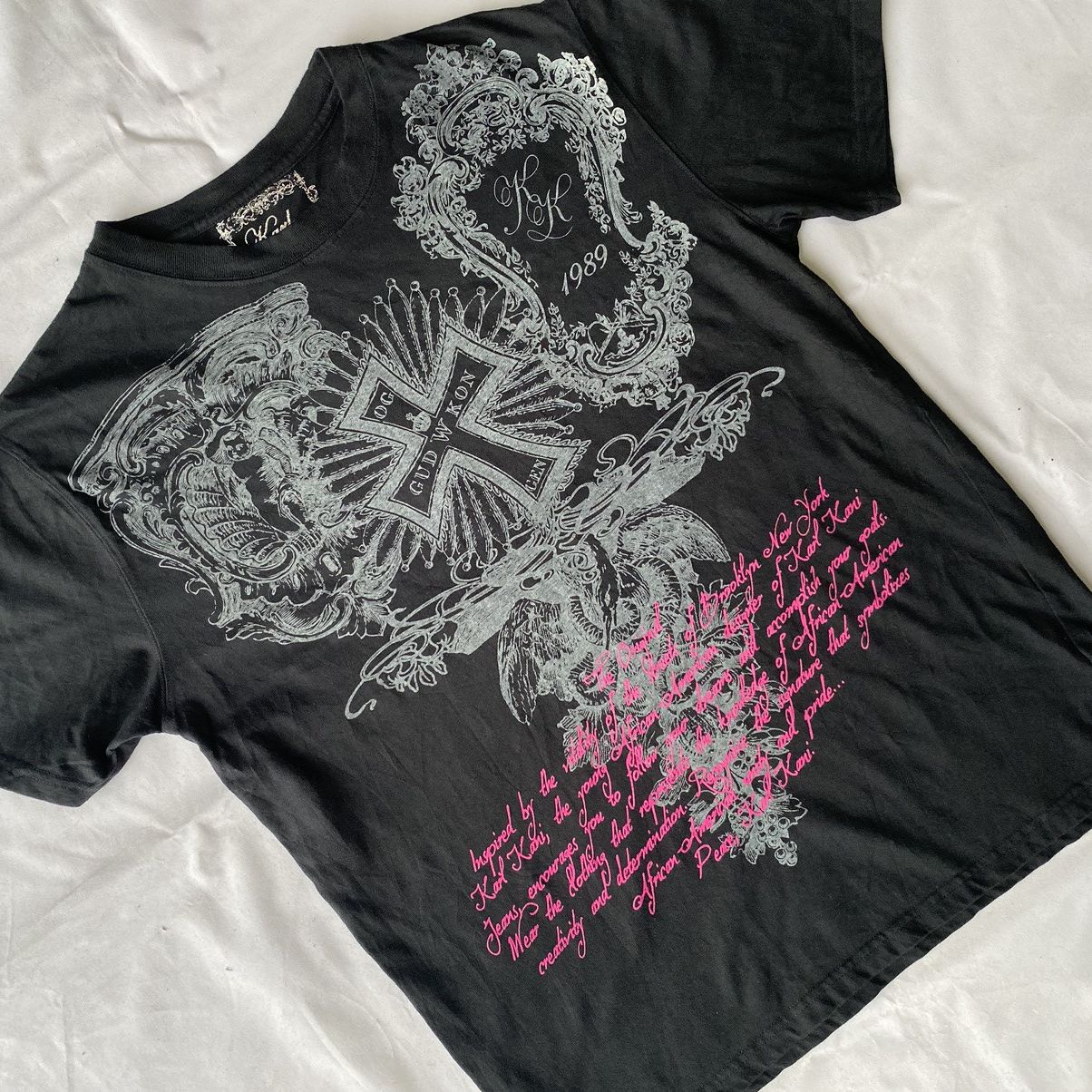 Japanese Brand × Karl Kani Karl Kani Black Gothic Cross Typography 1989 Designs Tees Size US L / EU 52-54 / 3 - 7 Thumbnail