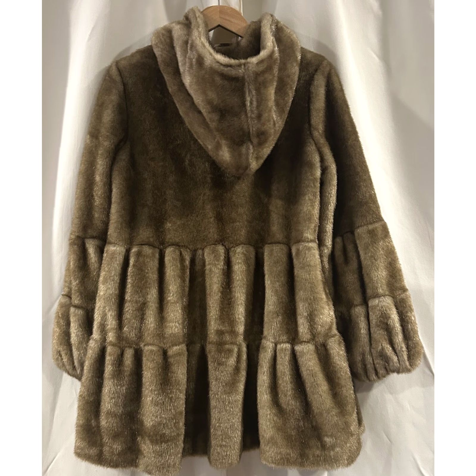 Jones New York Jones New York Coat Womens M Beig e Faux Mink Fur Hooded Tiered Bohemian Winter Designer Overcoat Jacket Size M / US 6-8 / IT 42-44 - 5 Thumbnail