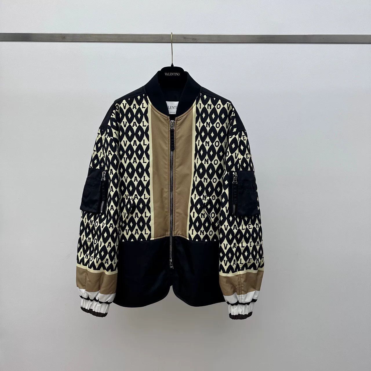 Valentino Valentino Black/White Diamond Bomber Jacket Size US XS / EU 42 / 0 - 1 Thumbnail