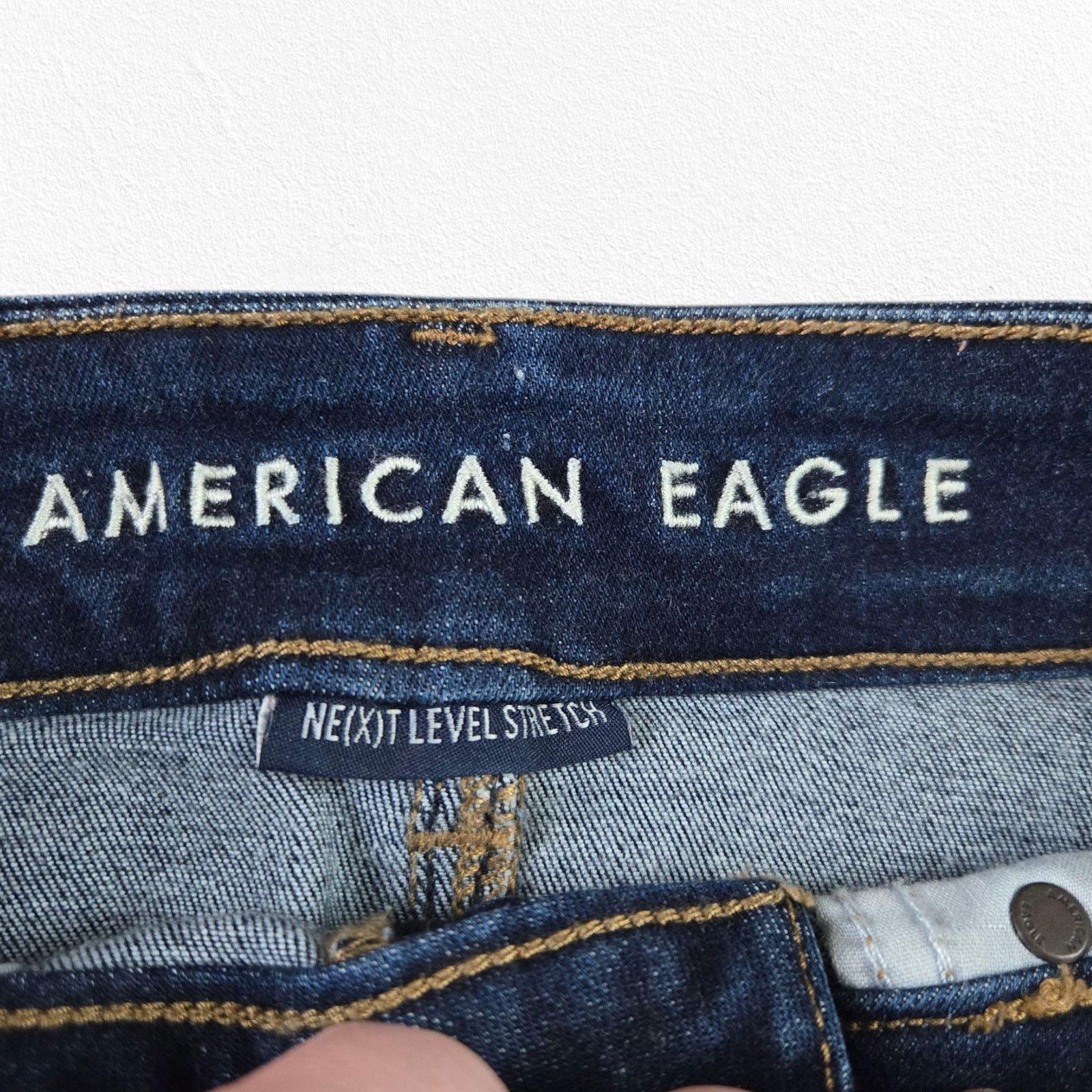 American Eagle Outfitters American Eagle Medium High Rise Mini Denim Skirt Size 4 Size 27" / US 4 / IT 40 - 2 Thumbnail
