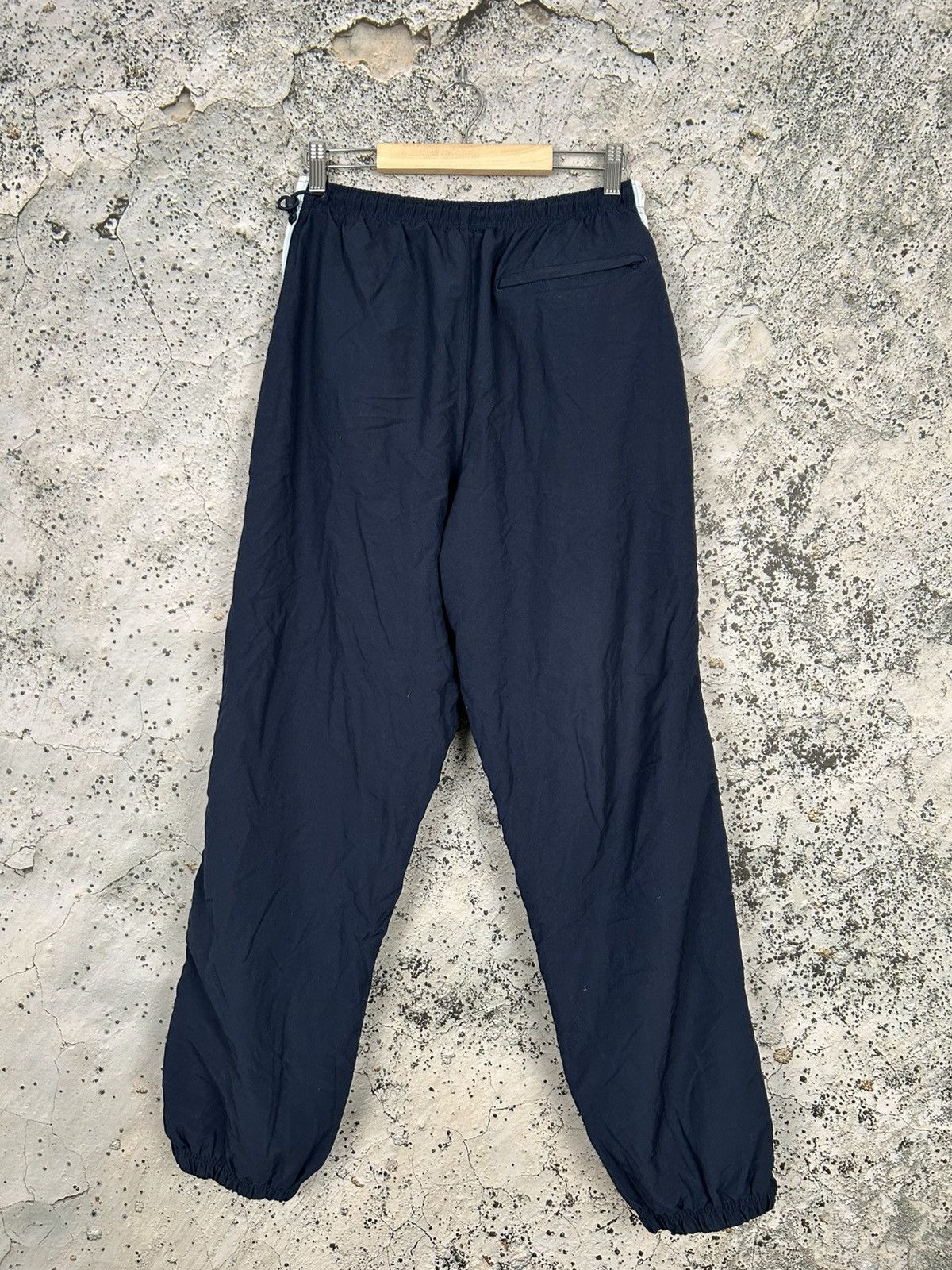 Nike Vintage Nike Swoosh Sweatpants 90s y2k Streetwear Rap Baggy Size US 36 / EU 52 - 4 Thumbnail