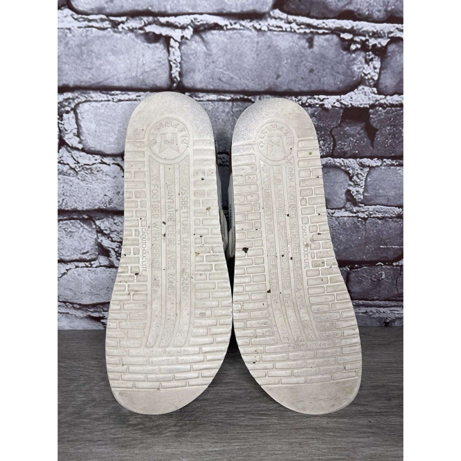 Mephisto Mephisto Helen White Leather Casual Toe Post Strap Sandals W Size US 8.5 / IT 38.5 - 21 Thumbnail