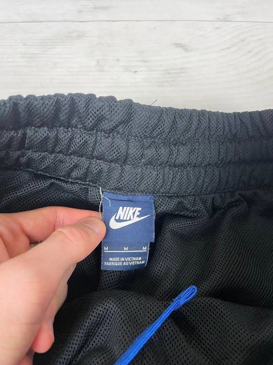 Nike Vintage Nike Nylon Track Pants 00s Swoosh Striped Drill Y2K Size US 32 / EU 48 - 8 Thumbnail