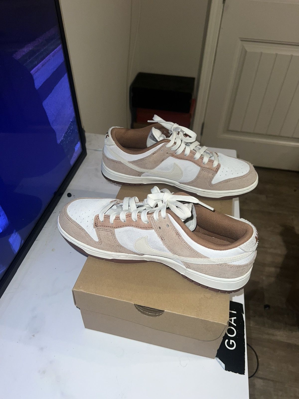 Nike “Medium curry” low dunks Size US 9.5 / EU 42-43 - 2 Thumbnail