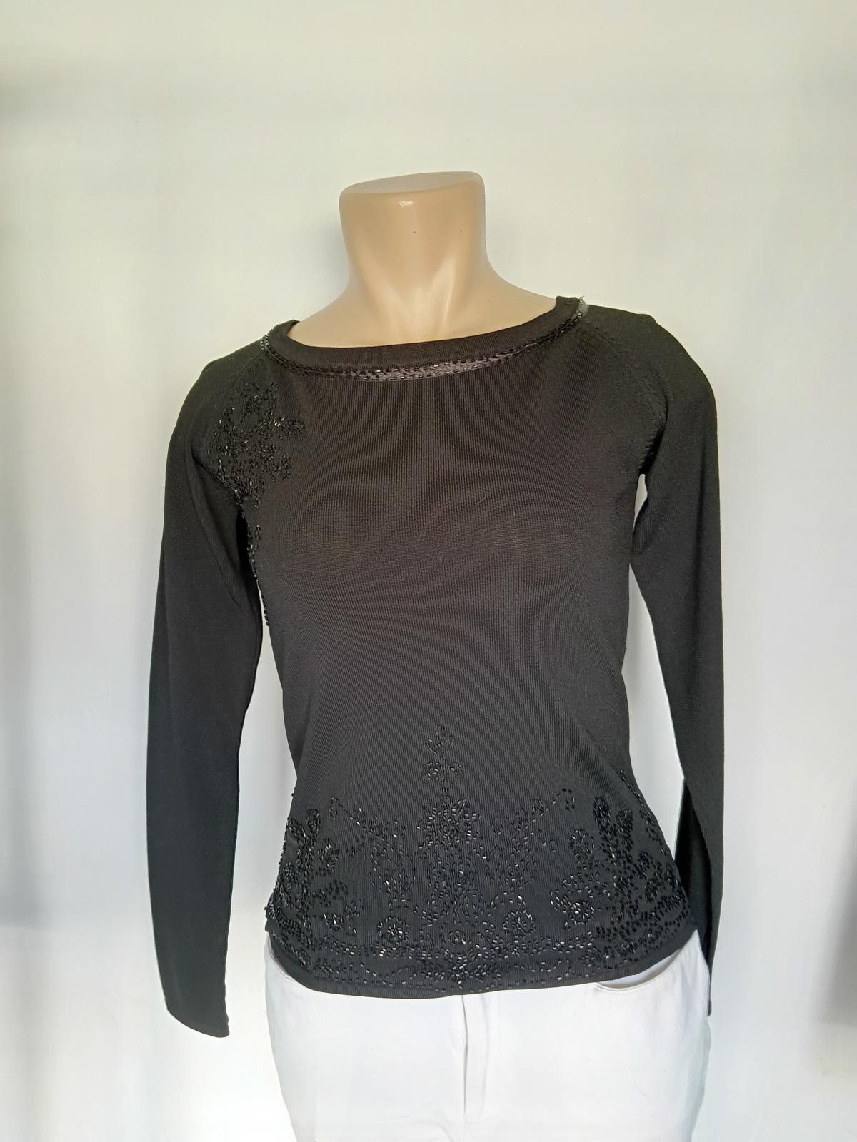 Designer Michelle Nicole Black Long Sleeve Top with Beaded Detailing Size M / US 6-8 / IT 42-44 - 1 Thumbnail