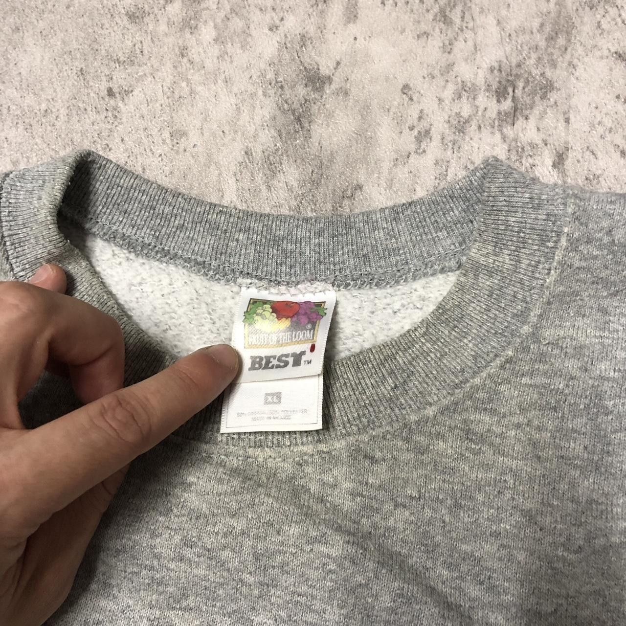 Fruit Of The Loom Grey Victoria Canada crewneck sweatshirt with gold accents Size US XL / EU 56 / 4 - 3 Thumbnail