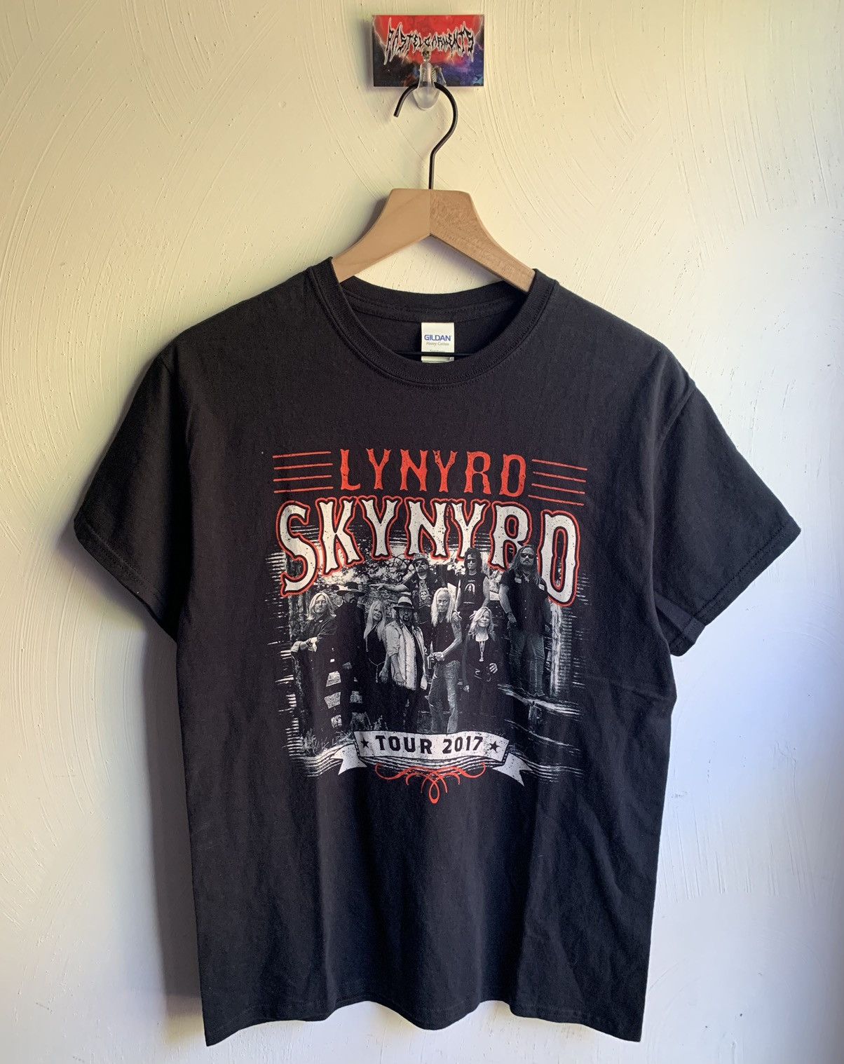 Band Tees × Vintage Lynyrd Skynyrd 2017 Tour Band Tee Size US M / EU 48-50 / 2 - 1 Thumbnail