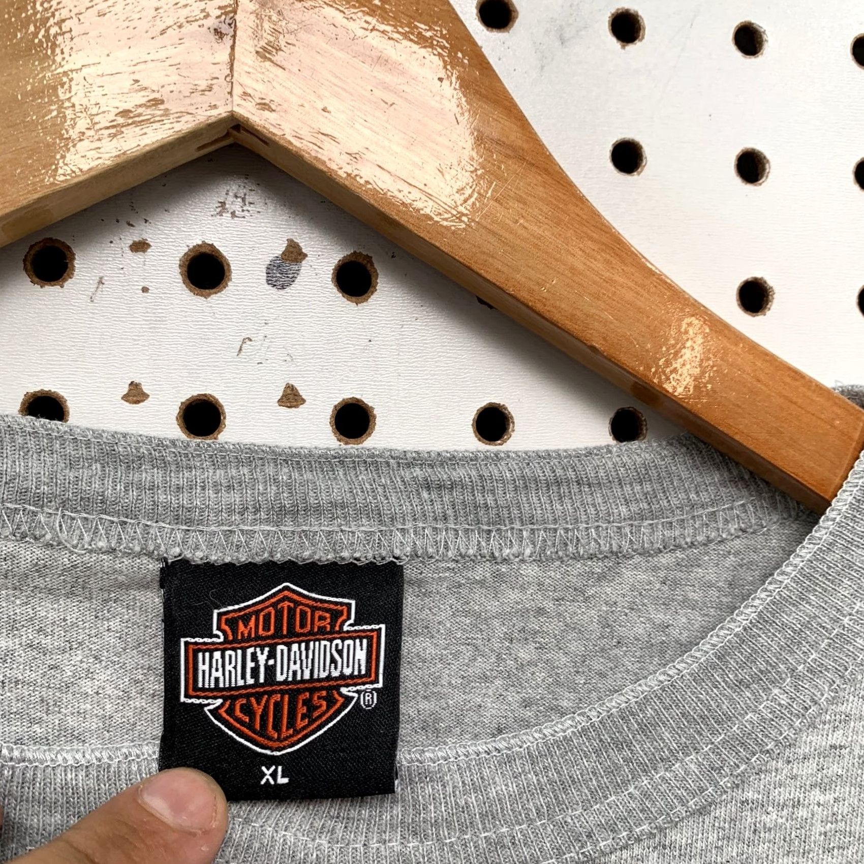 Harley Davidson Harley-Davidson Henley Shirt Men XL Gray Long Sleeve Motorcycle Galaxy Illinois Galena MDN Graphic Print T-Shirt Mens Vintage: No Size US XL / EU 56 / 4 - 3 Thumbnail