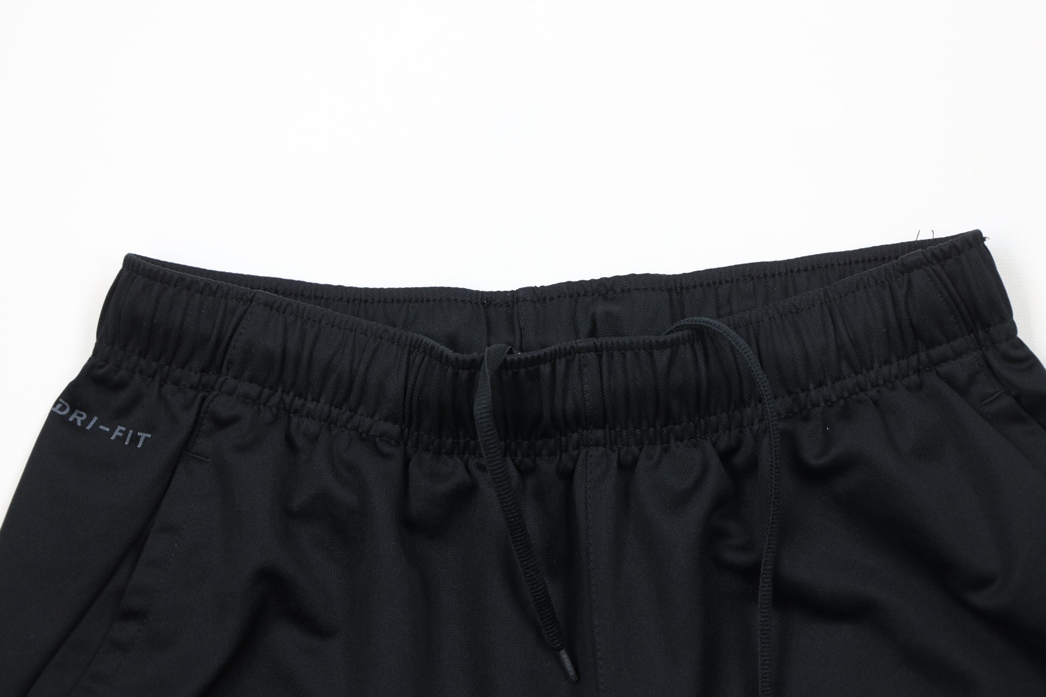 Nike × Vintage Vintage Y2K Nike Above Knee Big Swoosh Gym Shorts Black Size US 30 / EU 46 - 2 Thumbnail
