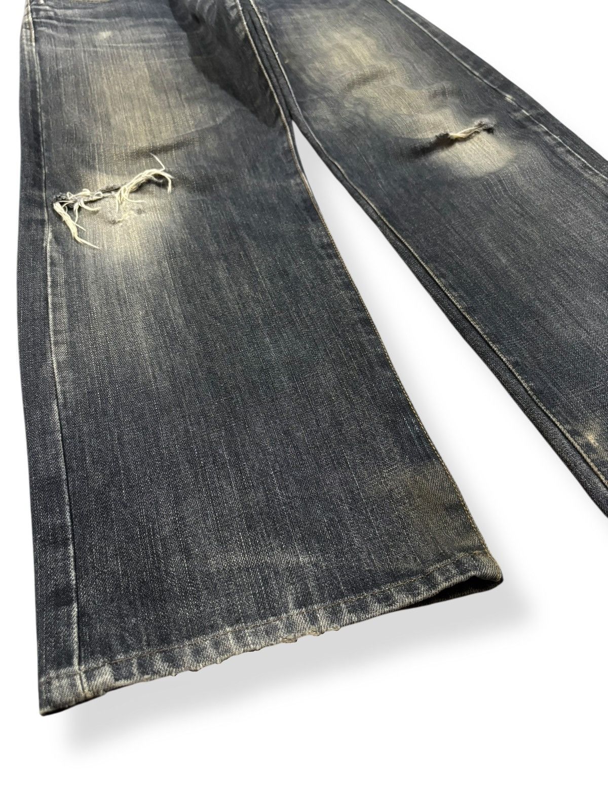 Burberry Vintage Burberry London NovaCheck Loose Fit Distressed Jeans Size US 34 / EU 50 - 7 Thumbnail