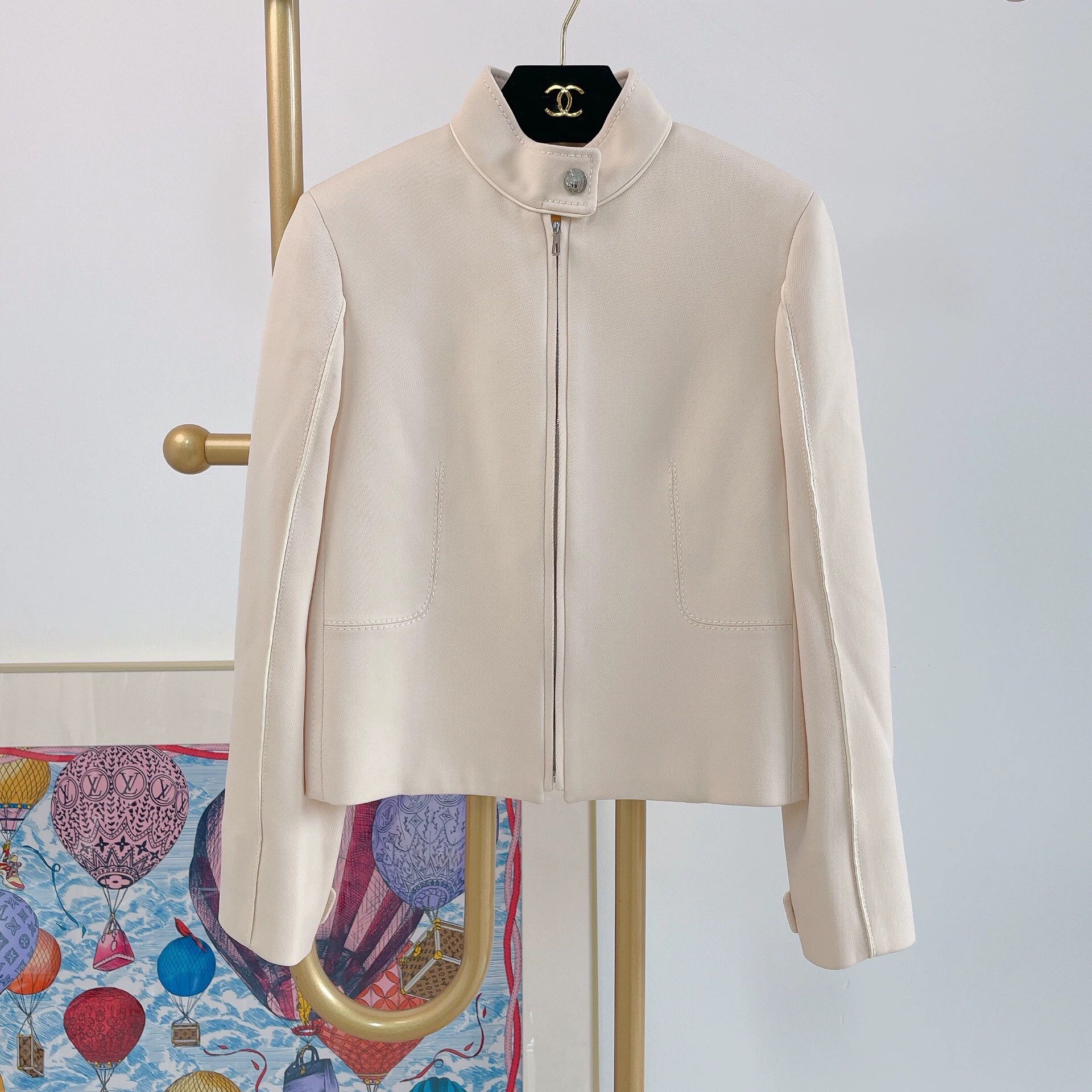 Hermes Hermes Beige Wool Coat Jacket Size US S / EU 44-46 / 1 - 1 Thumbnail