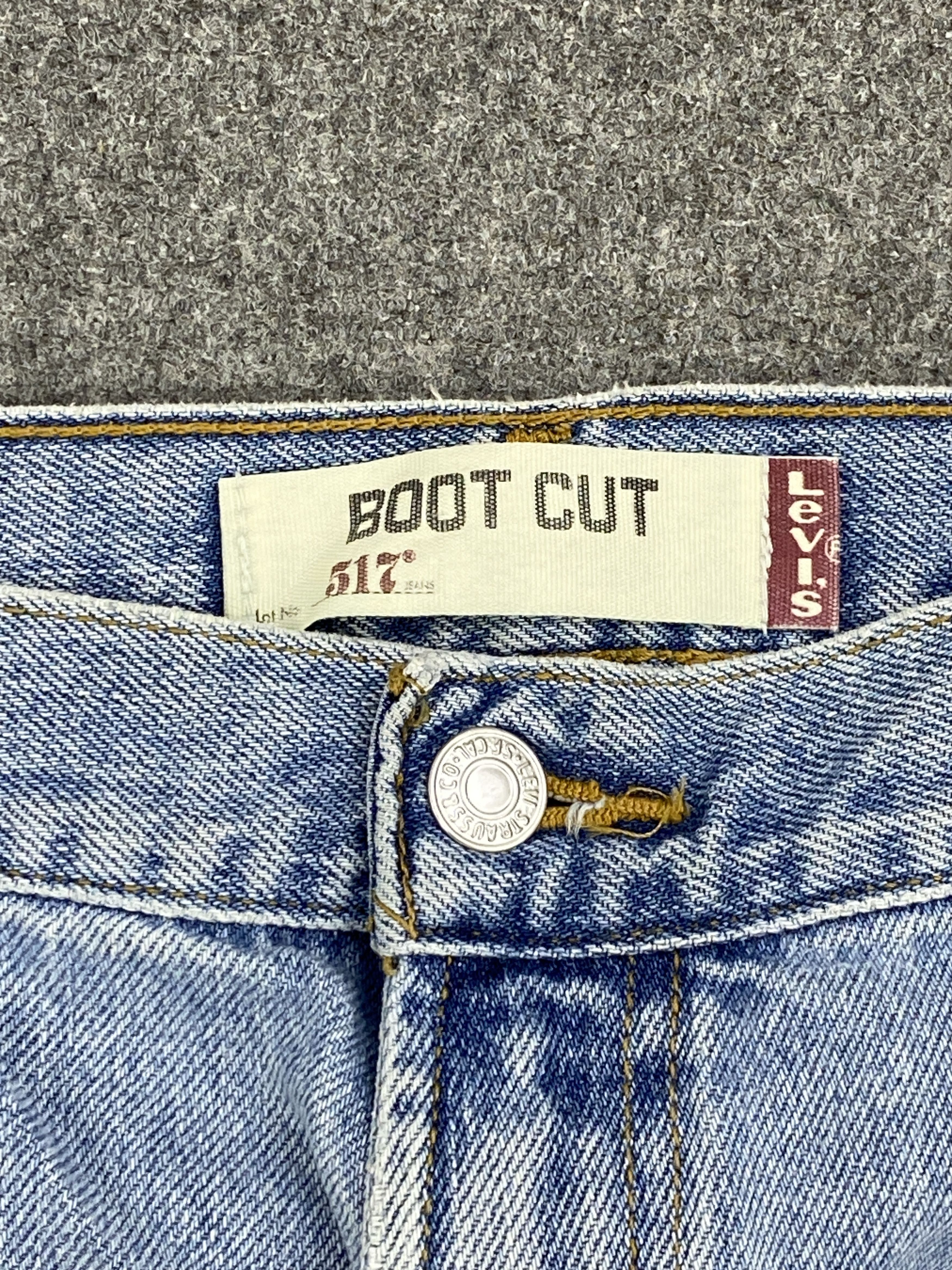 Levi's Vintage Levis 517 Flared Bootcut Light Wash Jeans DP2594 Size US 37 - 7 Thumbnail