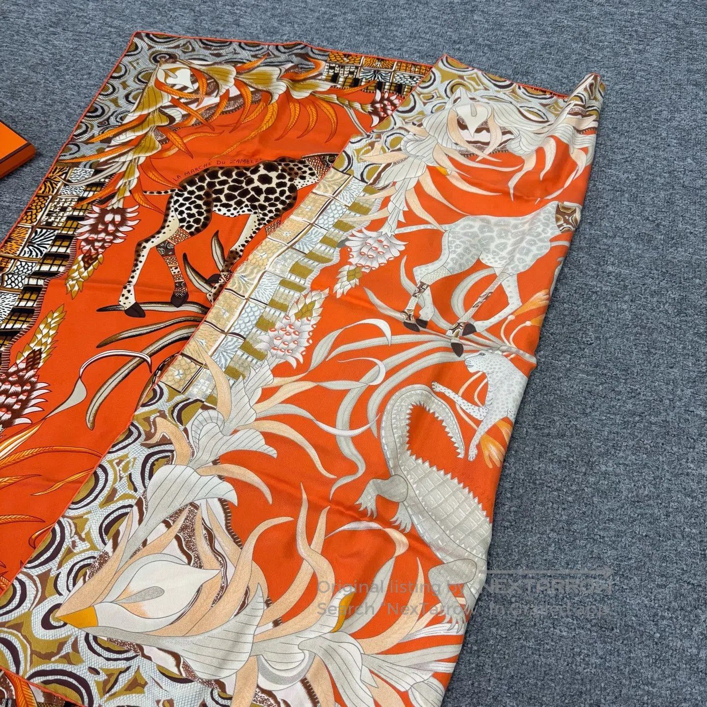 Hermes Hermes Red gold stirrup; silk square scarf| Size ONE SIZE - 3 Thumbnail