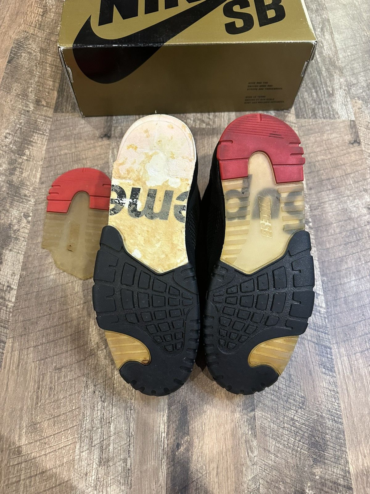 Nike × Supreme RARE 2007 Nike Air Trainer 2 SB Supreme Black Project Shoes Size US 10 / EU 43 - 7 Thumbnail