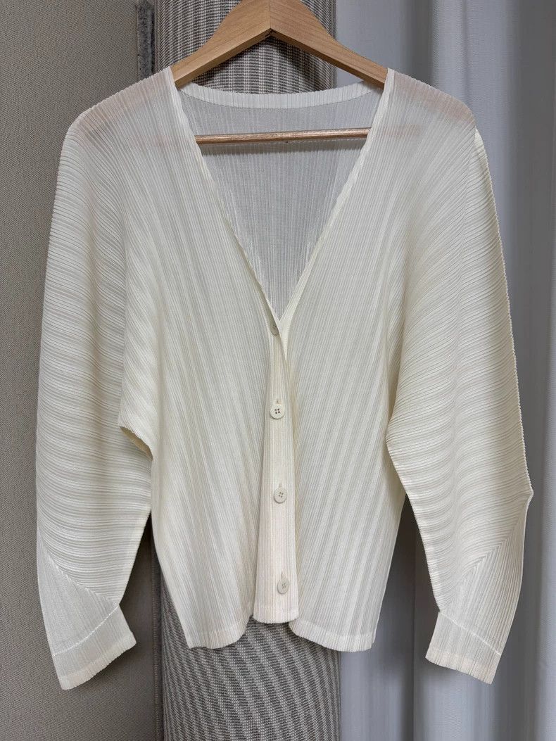 Issey Miyake issey miyake size:3 White ribbed top 2506-Nextarrow Size XXS / US 00 / IT 34 - 1 Thumbnail