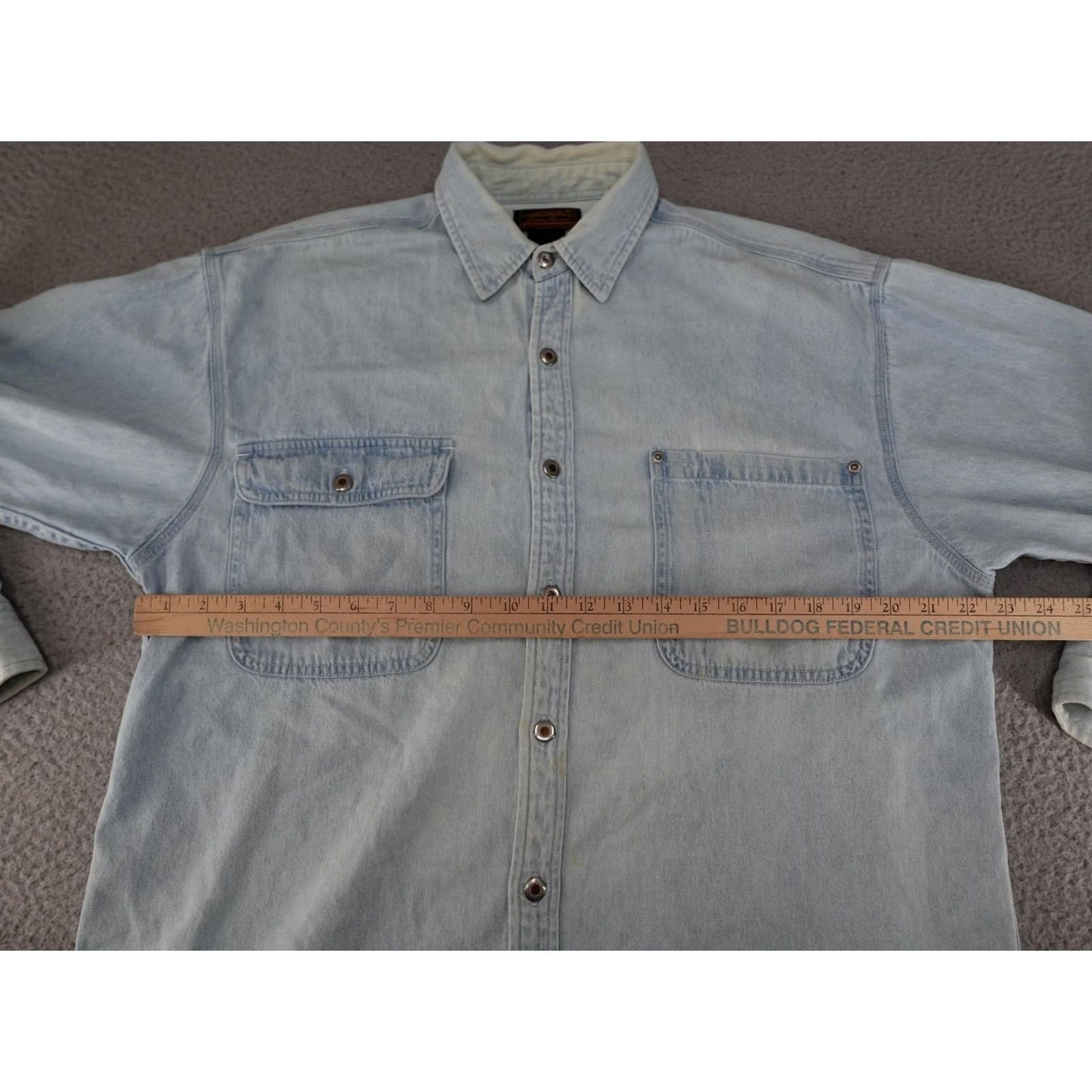 Eddie Bauer VINTAGE Eddie Bauer Shirt Mens Large Blue Denim Wilderness Canoe Graphic 90s Size US L / EU 52-54 / 3 - 7 Thumbnail