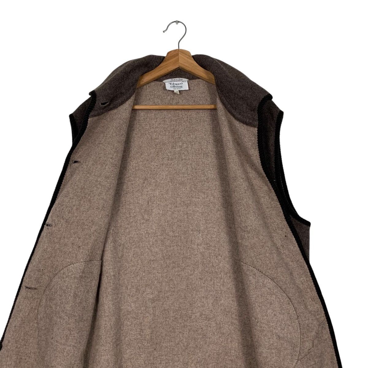 Tabasco TOBASCO COLLEZIONI Sleeveless Wool Vest #1837-C80 Size S / US 4 / IT 40 - 12 Thumbnail