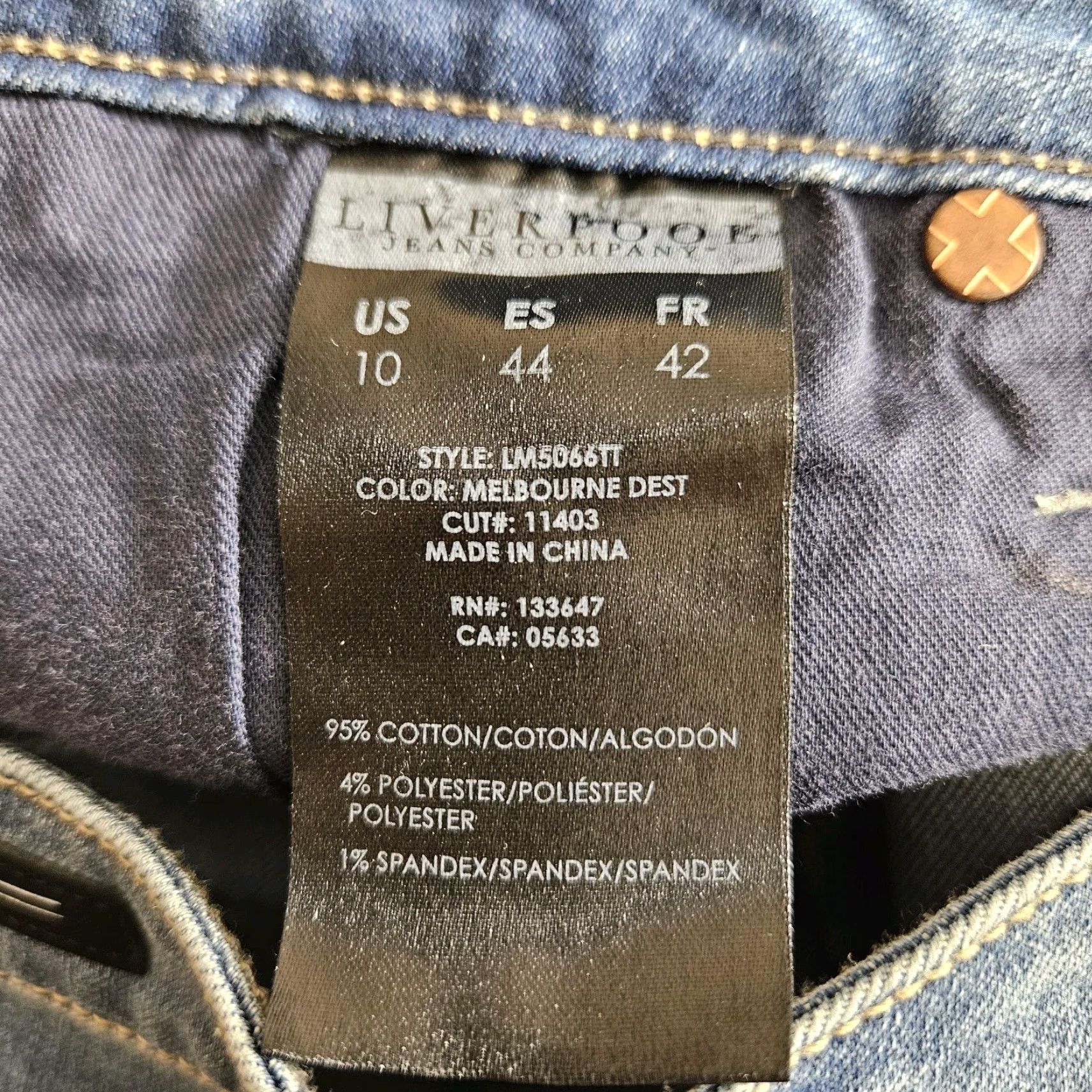 Vintage Liverpool Jeans Womens Sz 10 Blue Distressed Crop Boyfriend Mid Rise Size 32" / US 10 / IT 46 - 6 Thumbnail