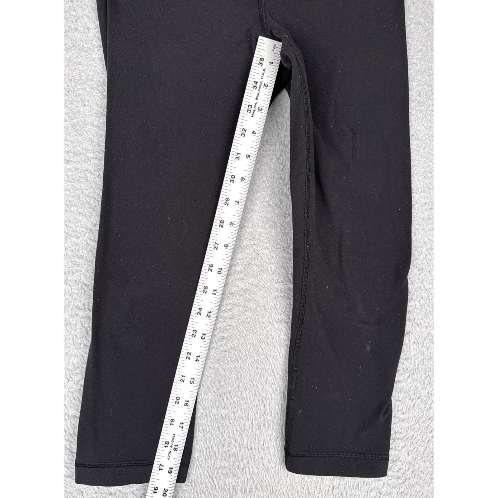 Lululemon Lululemon Leggings Womens 4 Black Capri Yoga Athletic Gym Workout READ Size 27" / US 4 / IT 40 - 5 Thumbnail