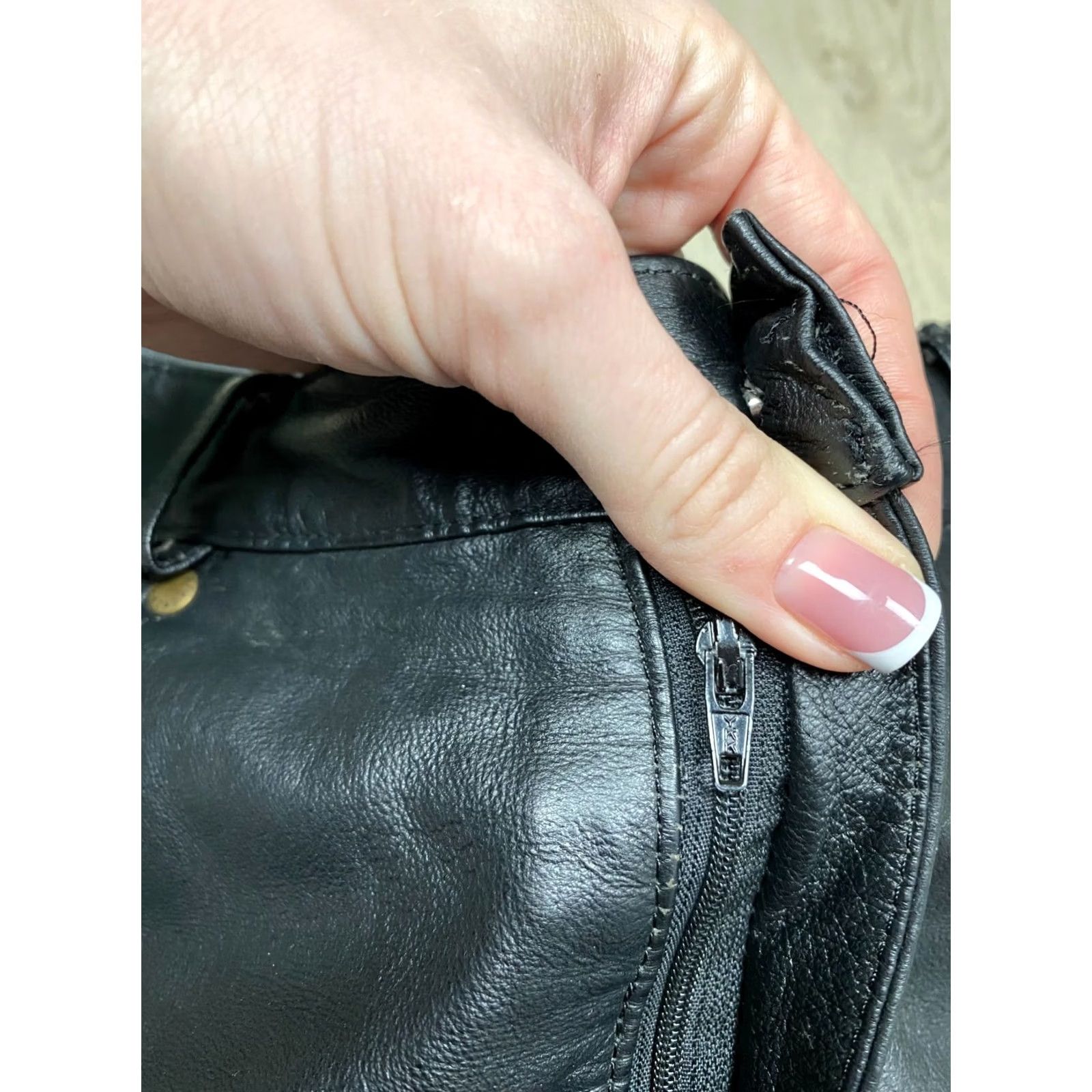 Vintage VINTAGE Leather Pants Mens Pants Biker Motorcycle Size 48 M Black Leather 32in Waist 32in Inseam 20cm Leg Opening 42cm Waist Band 105cm Outseam 78cm Size US 31 - 4 Thumbnail