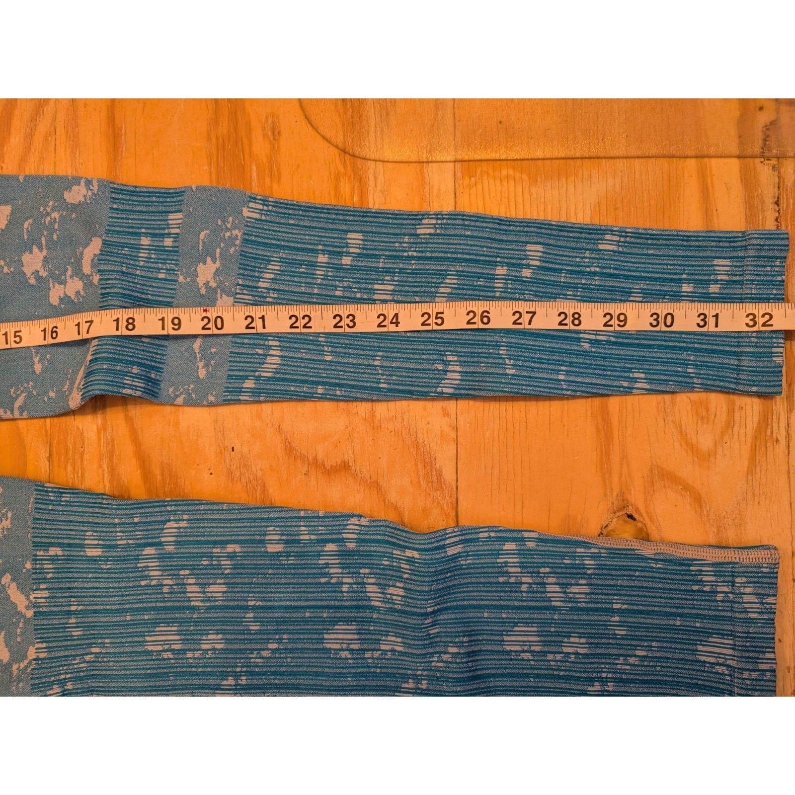 The Unbranded Brand Women's SM Athletic Pant/Top Set Blue/White Cloud Print NWOT Size 27" / US 4 / IT 40 - 3 Thumbnail