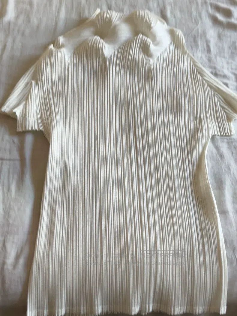 Issey Miyake Issey Miyake White Ruffled Collar Short-Sleeve Top Size XL / US 12-14 / IT 48-50 - 2 Thumbnail