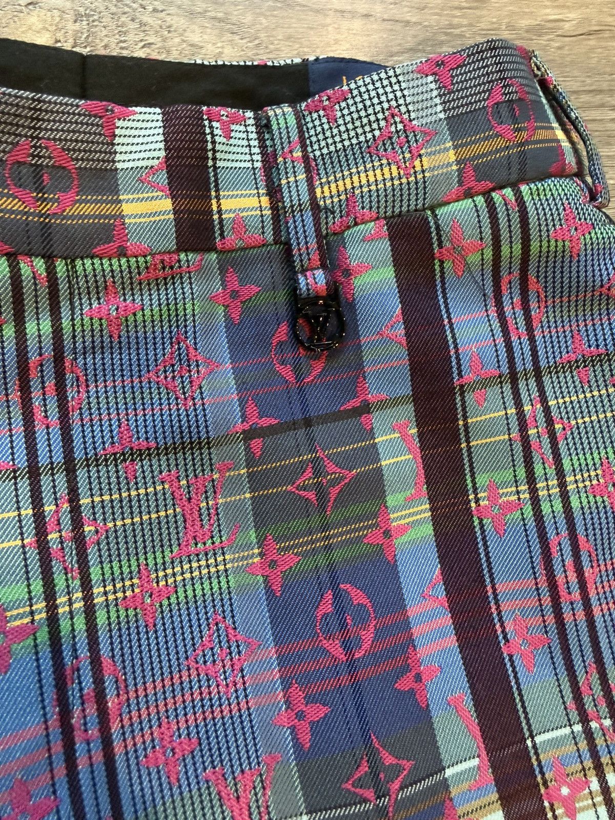 Louis Vuitton Louis Vuitton Multicolor Monogram Plaid Pants Size US 30 / EU 46 - 3 Thumbnail