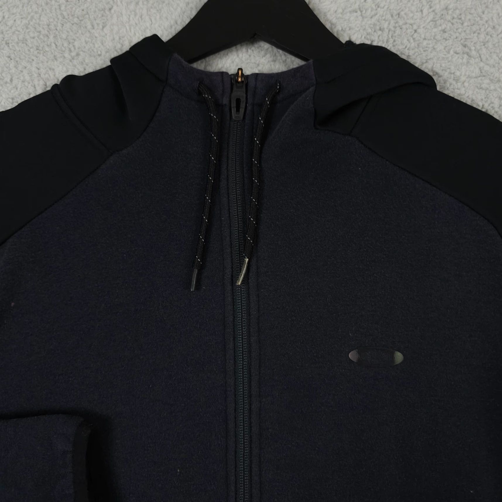 Oakley Oakley Hoodie Mens Medium Faded Black Full Zip Jacket Grunge Distressed Skater Size US M / EU 48-50 / 2 - 7 Thumbnail