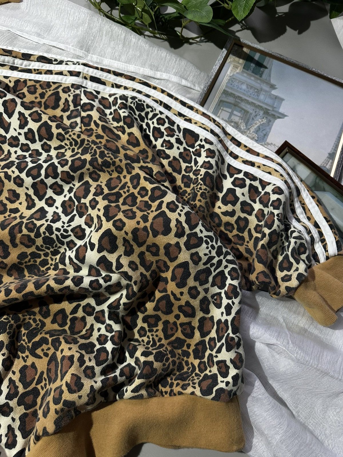 Adidas Oversized Leopard Sweatshirt Adidas Originals Size L / US 10 / IT 46 - 8 Thumbnail