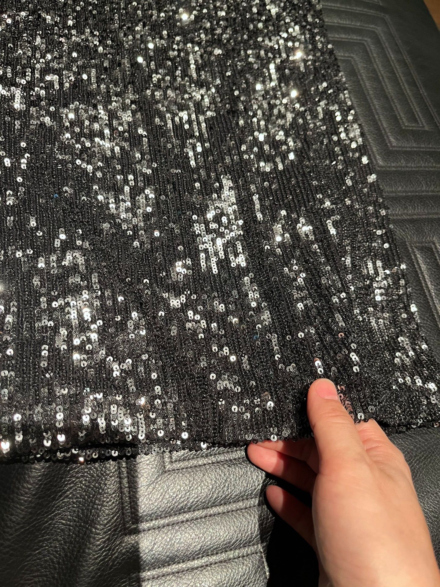 Saint Laurent Paris Saint laurent size xs Sequined vest 2501-Nextarrow Size 36R - 3 Thumbnail