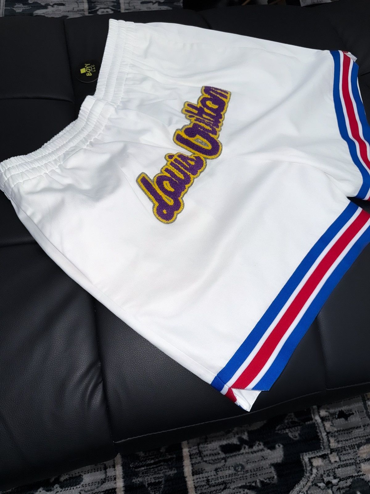 Louis Vuitton Louis Vuitton nba logo shorts L Size US 34 / EU 50 - 2 Thumbnail