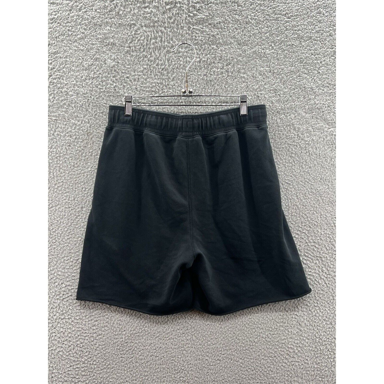 Nike Nike Chain Stitch Logo Dri-FIT Black Fleece Shorts M DX0892 Size US 34 / EU 50 - 2 Thumbnail